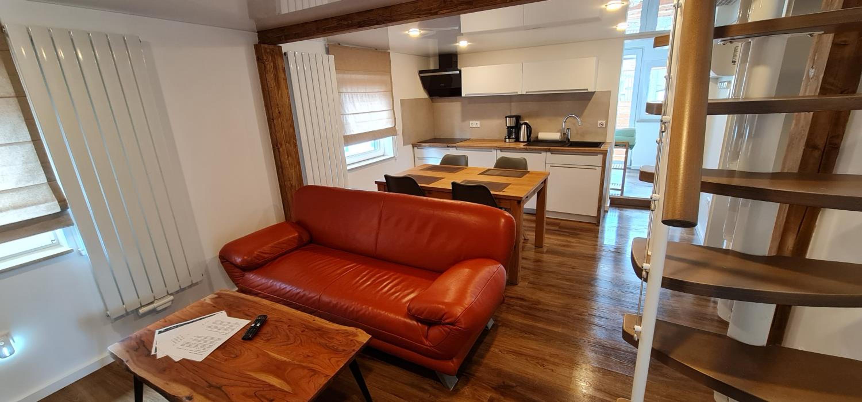 Apartment photo 3
