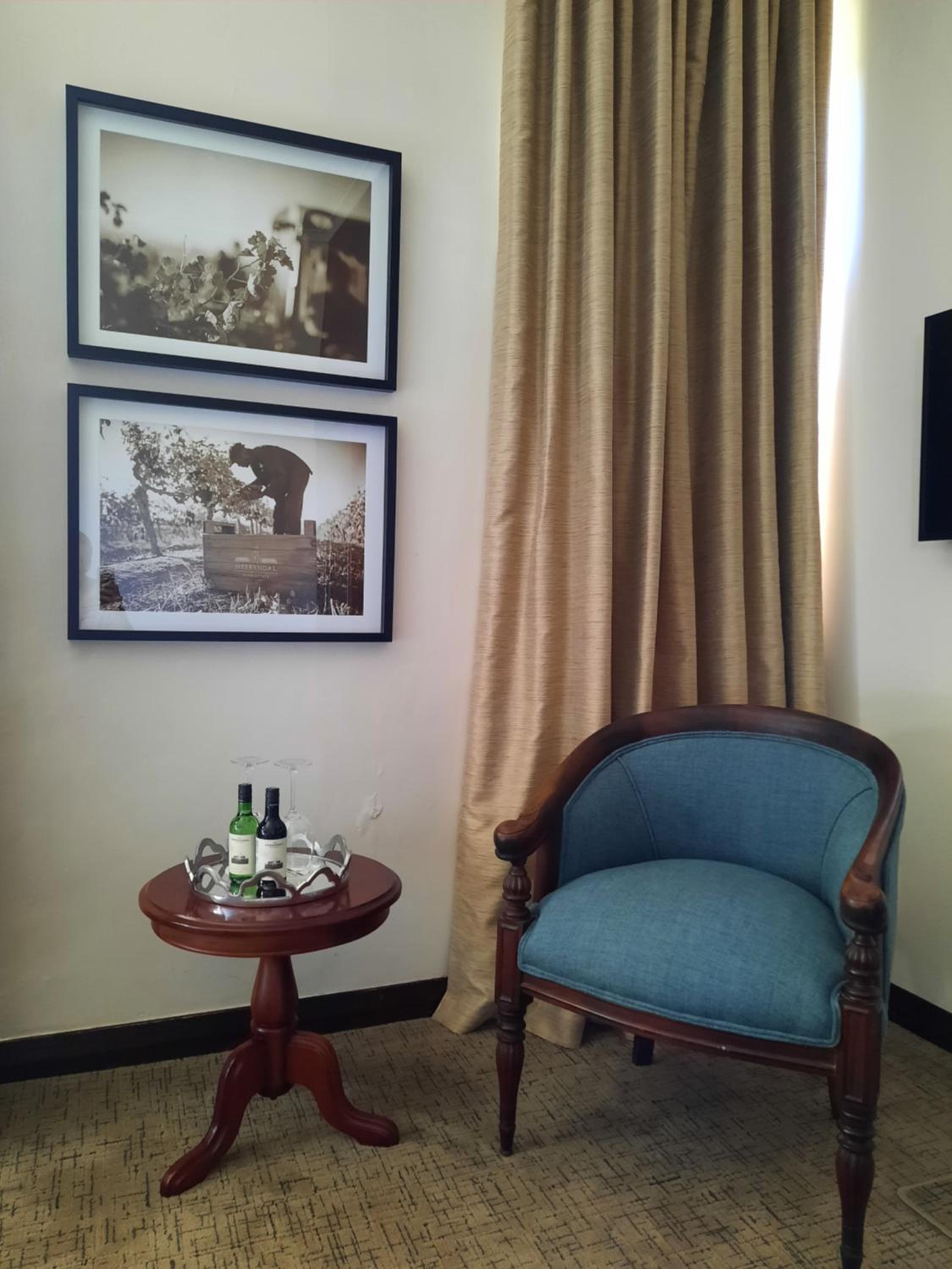 Family Room - Photo 3