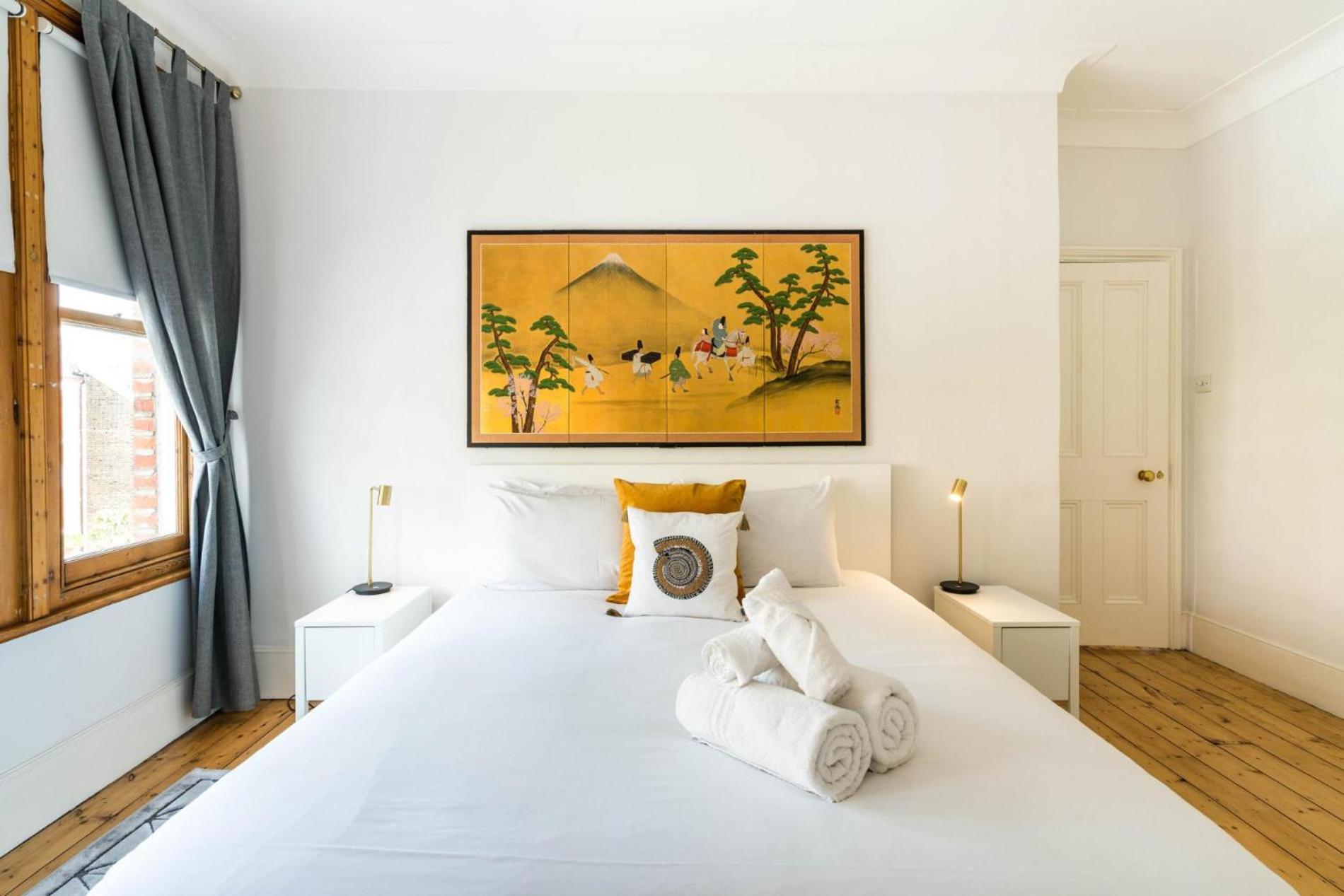 Three-Bedroom House photo 1