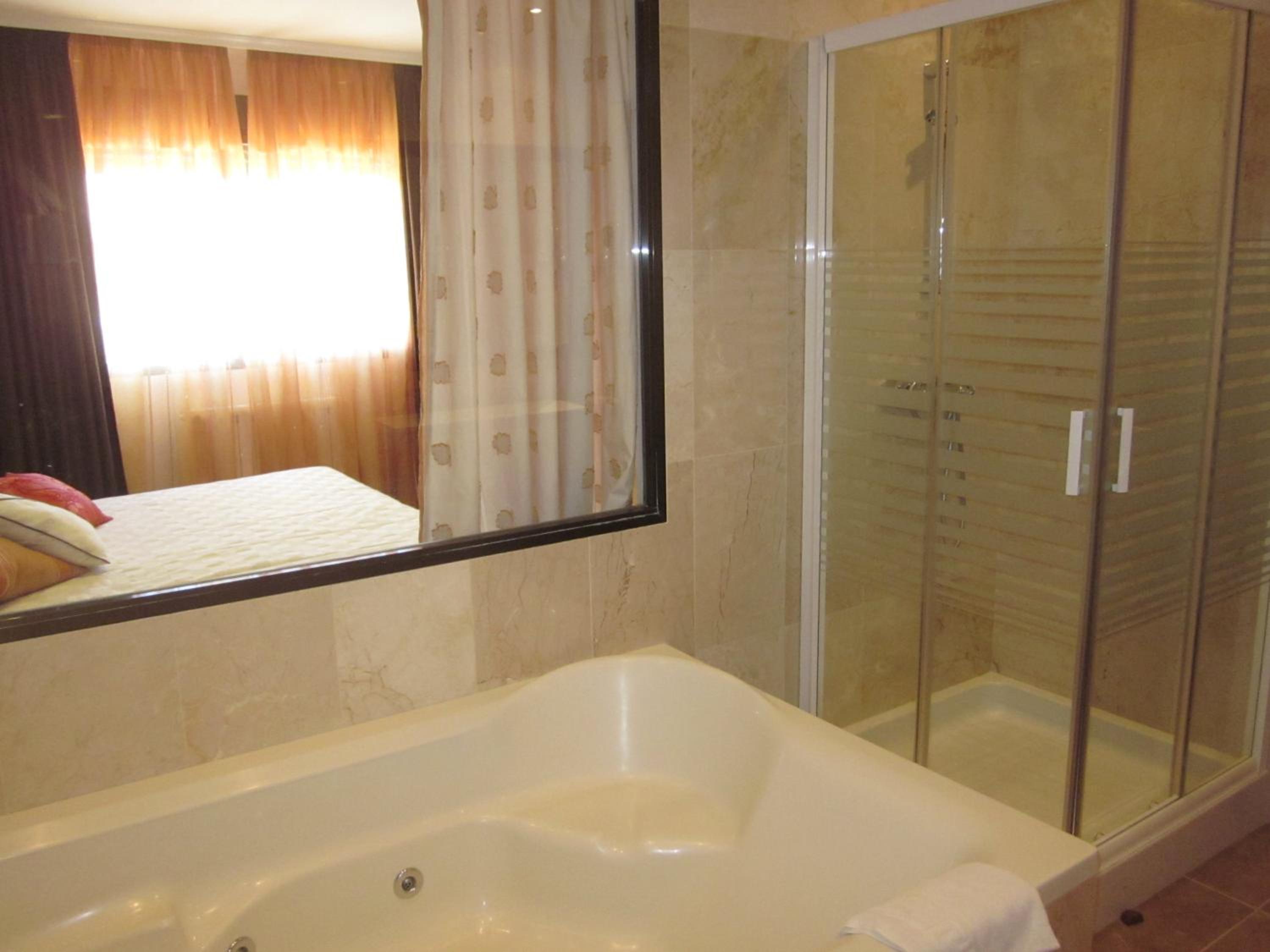 Junior Suite - Photo 8