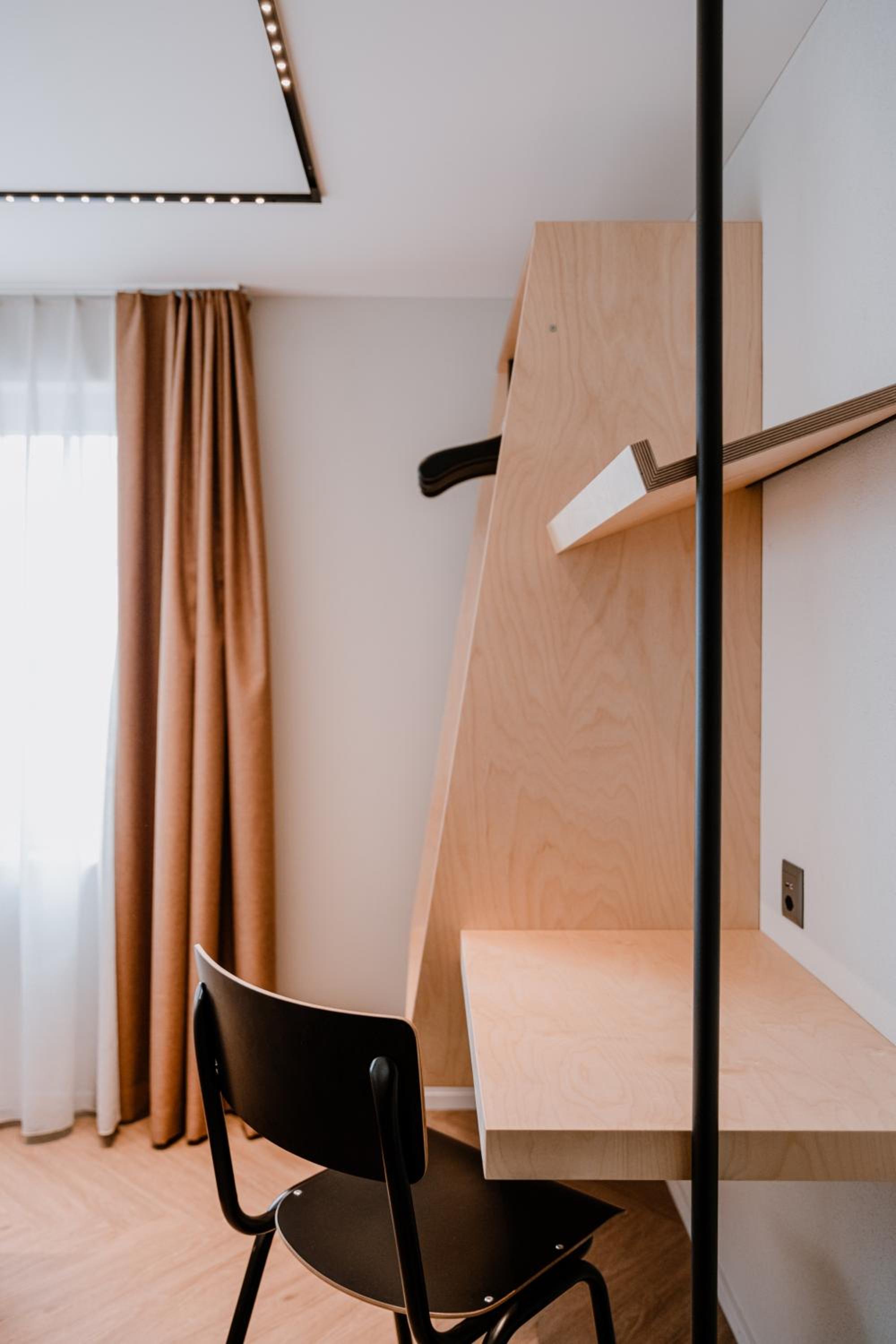 Double or Twin Room Standard - Photo 6
