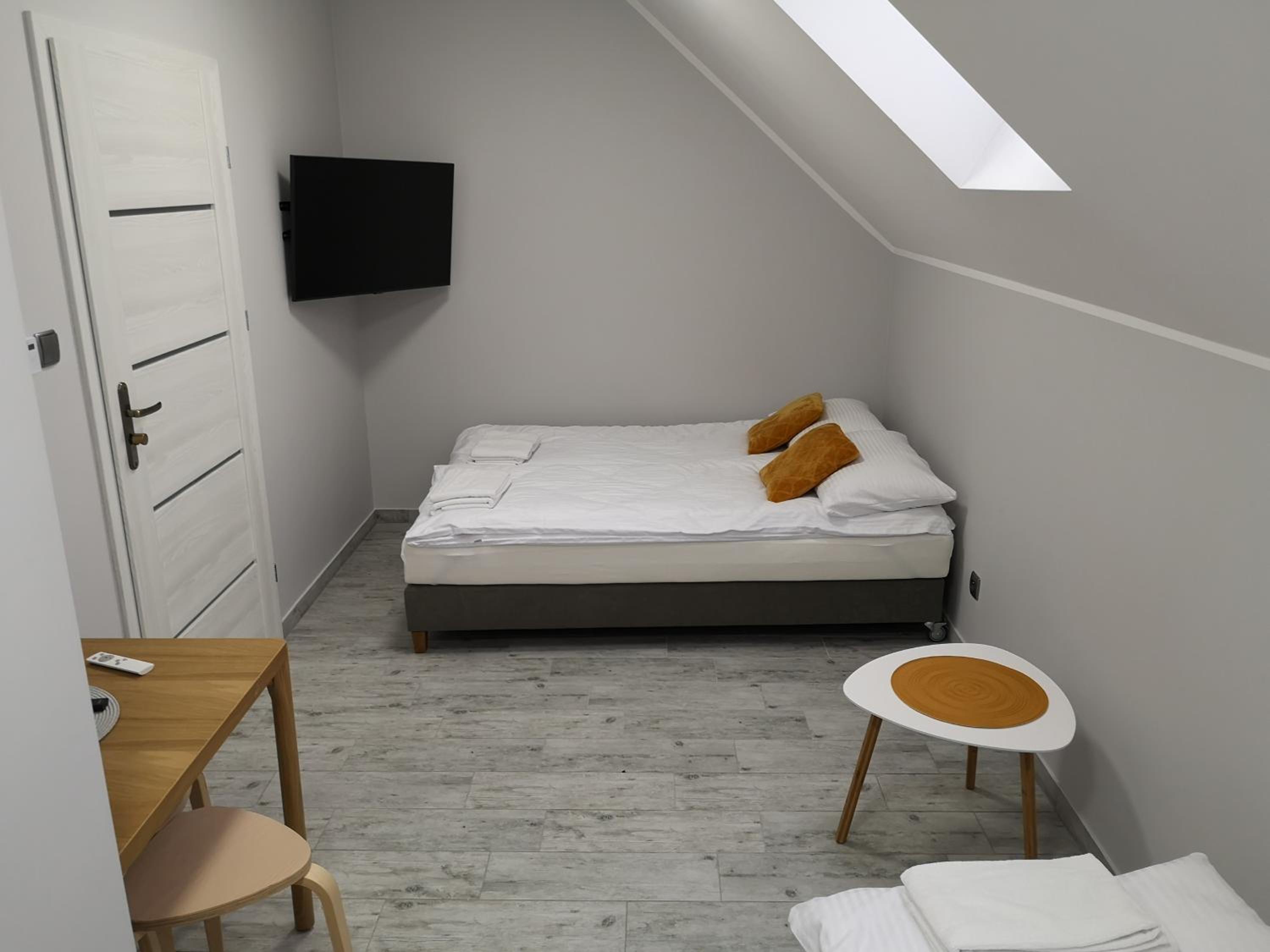 Triple Room with Private Bathroom