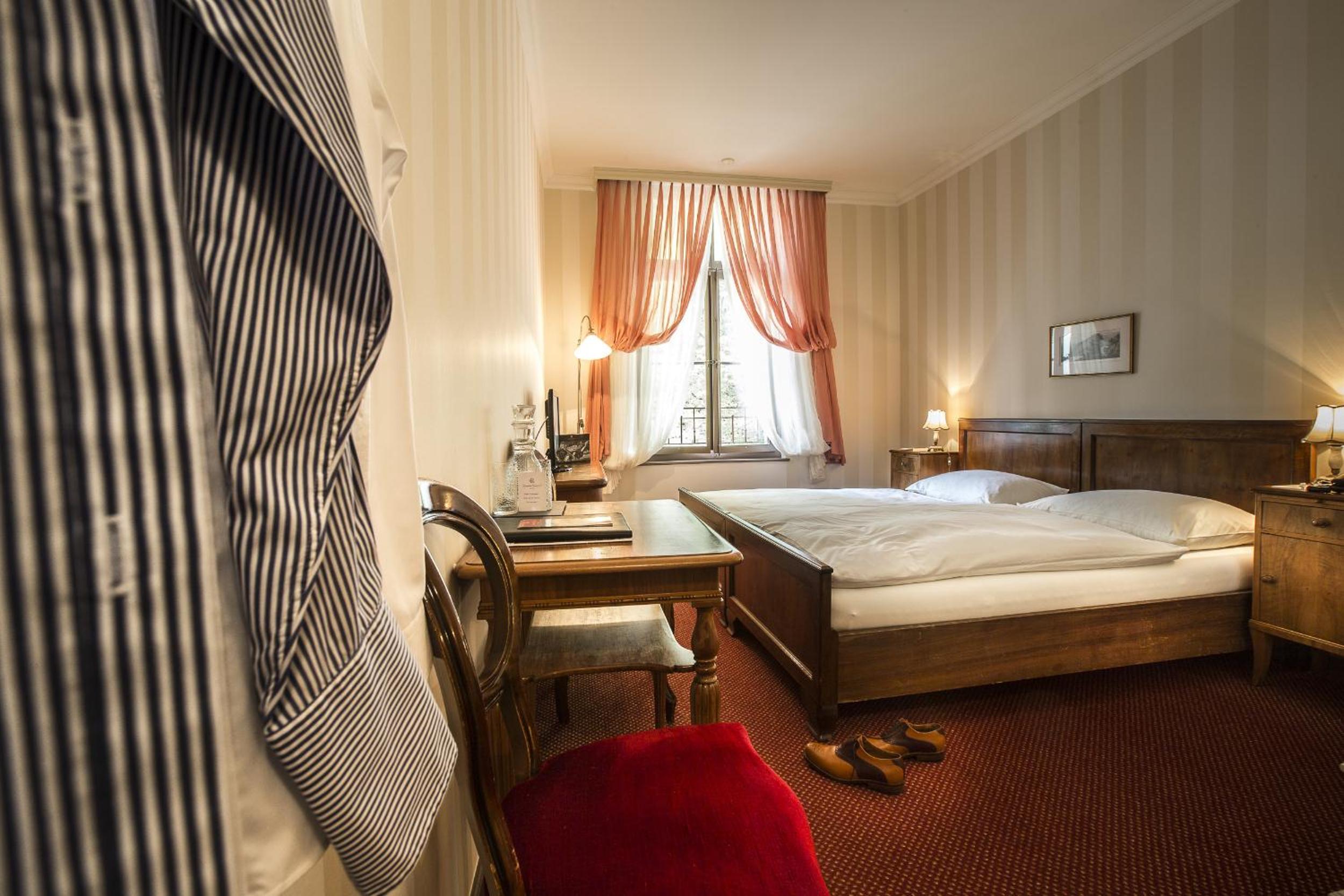 Classic double room with rock view photo 2