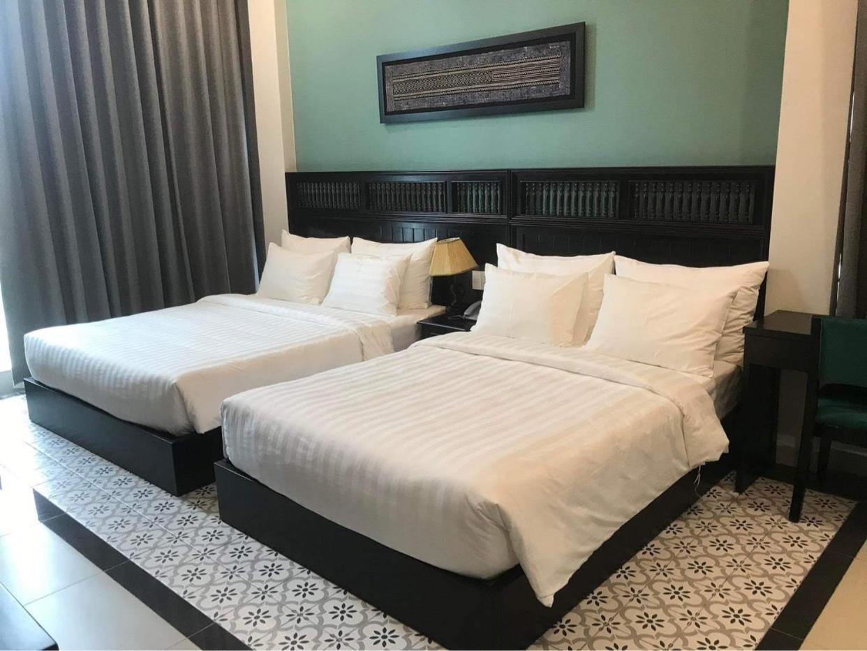 Deluxe Family Room
