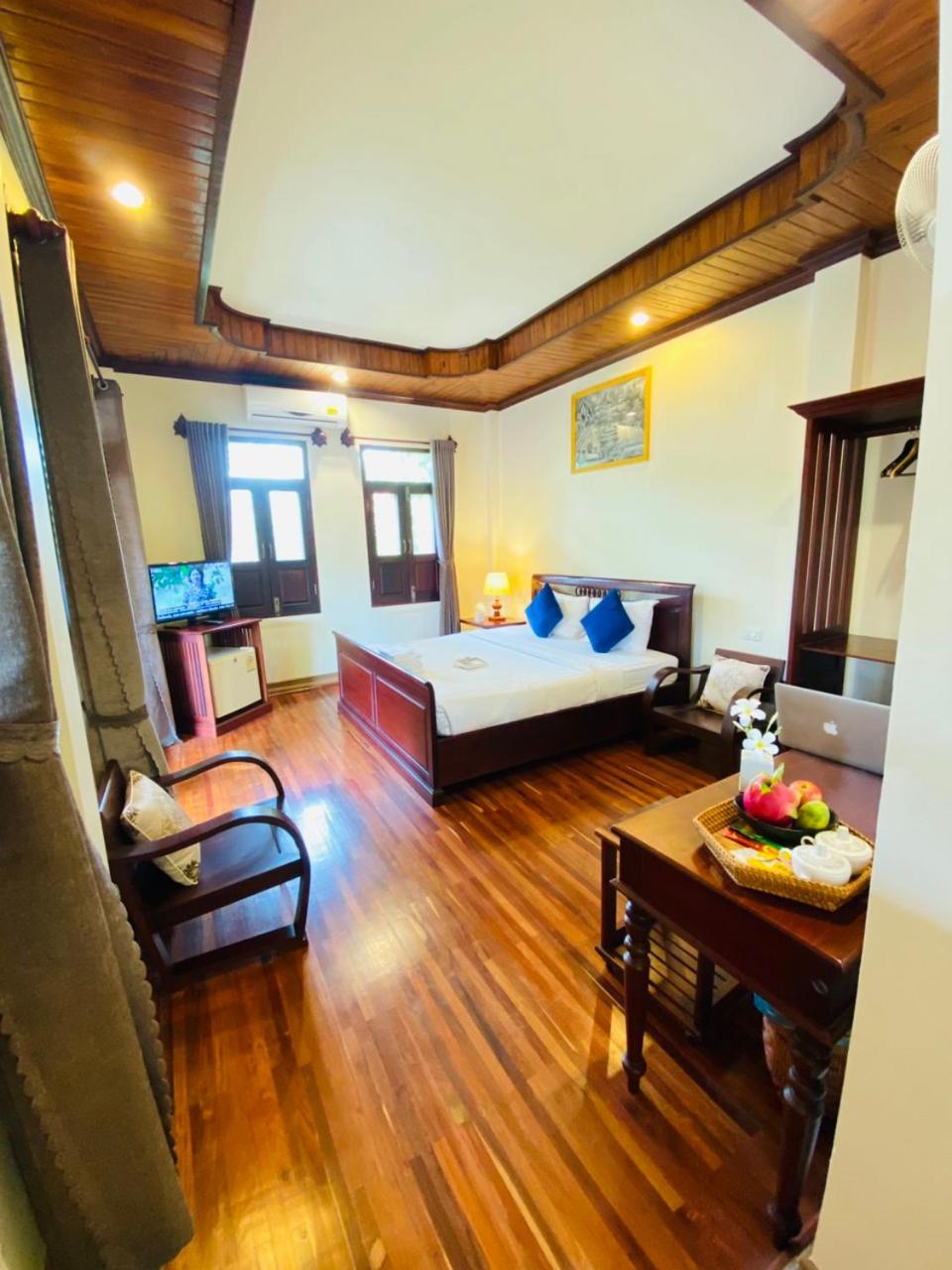 Junior Suite with Balcony