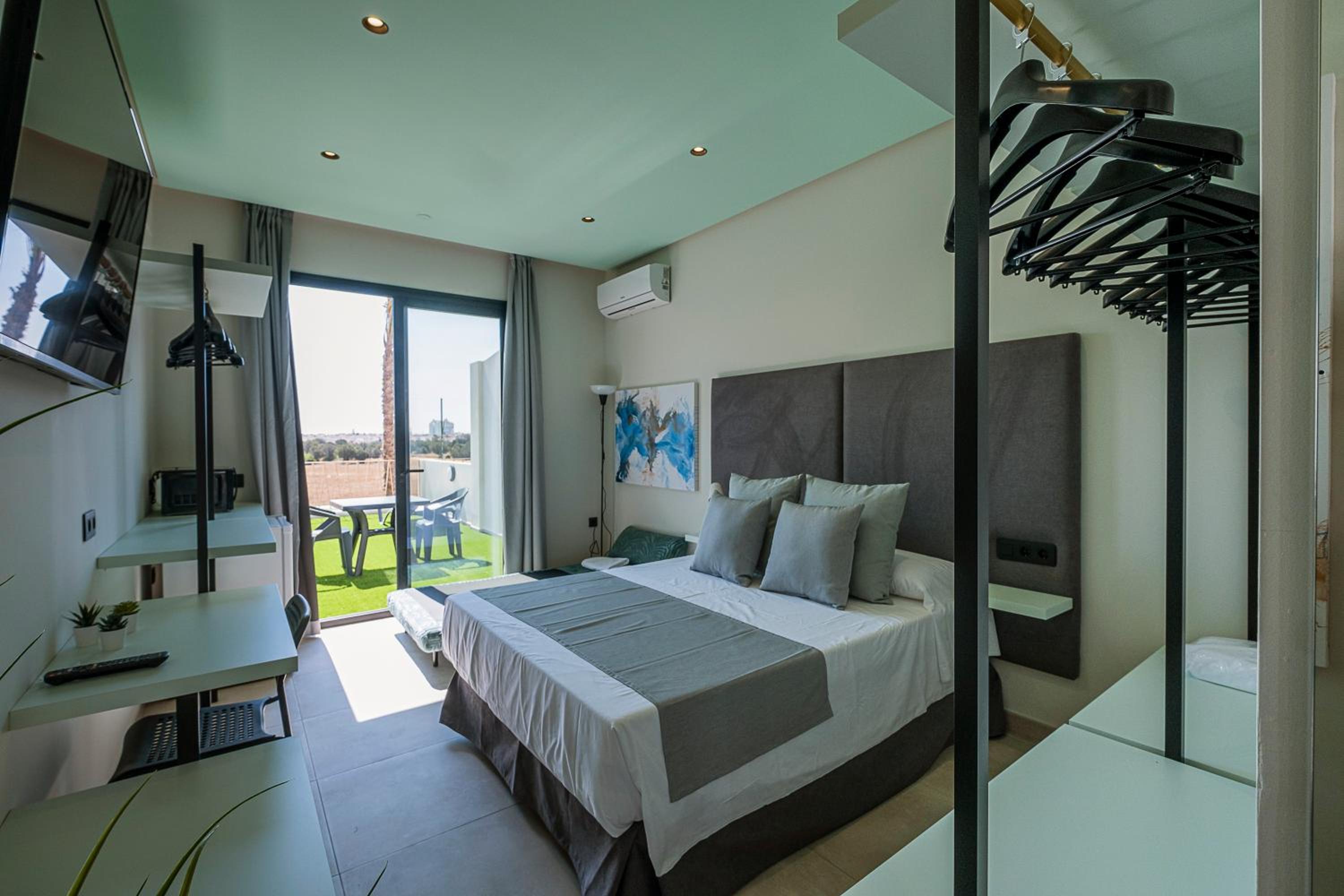 Double Room with Extra Bed (2 Adults + 1 Child)