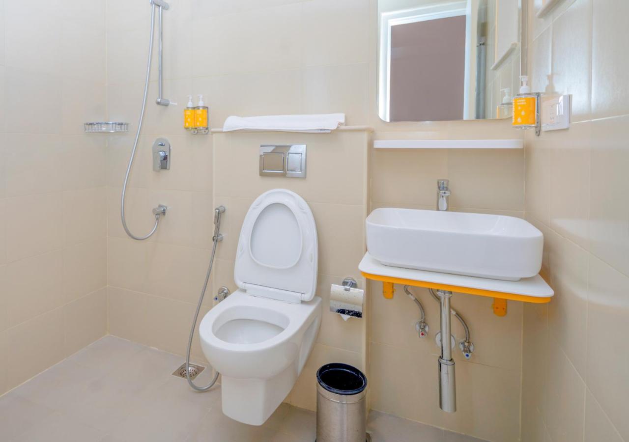 Standard Twin Room - Photo 9