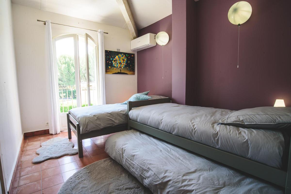 Triple Room with Private Bathroom photo 2