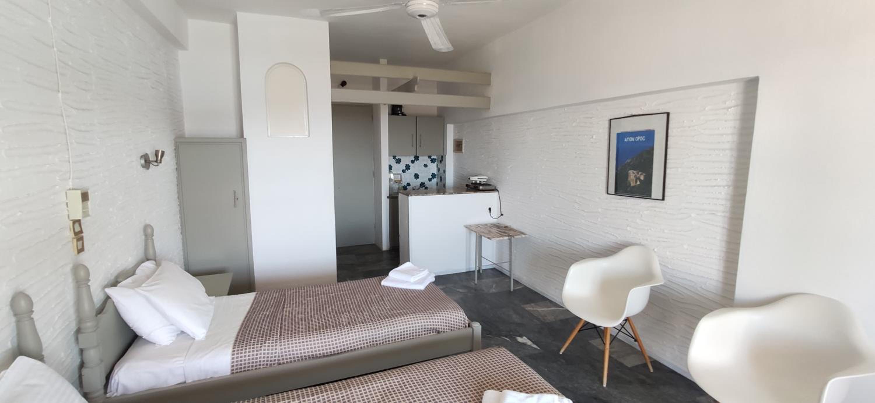 Studio with Sea View (2 Adults) - Photo 1