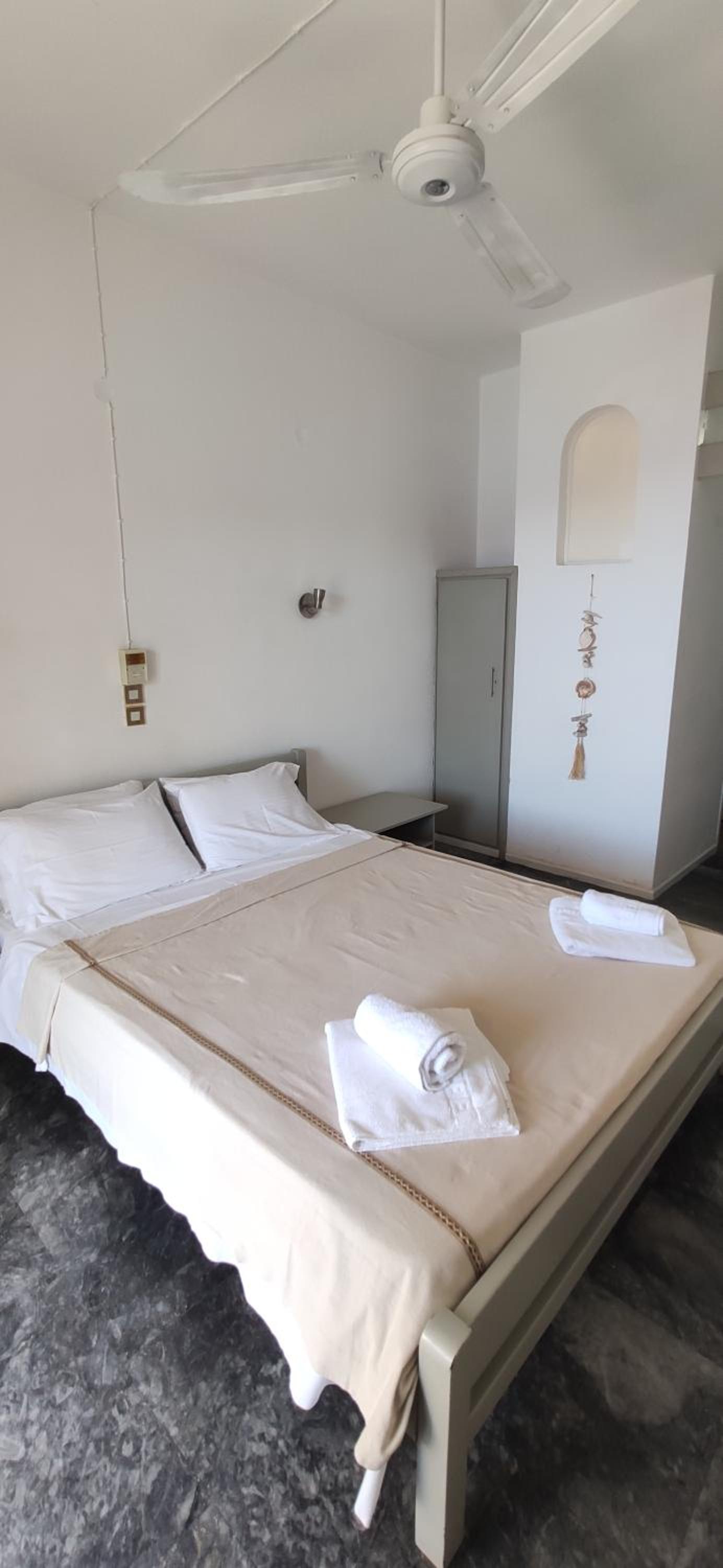 Studio with Sea View (2 Adults) - Photo 6