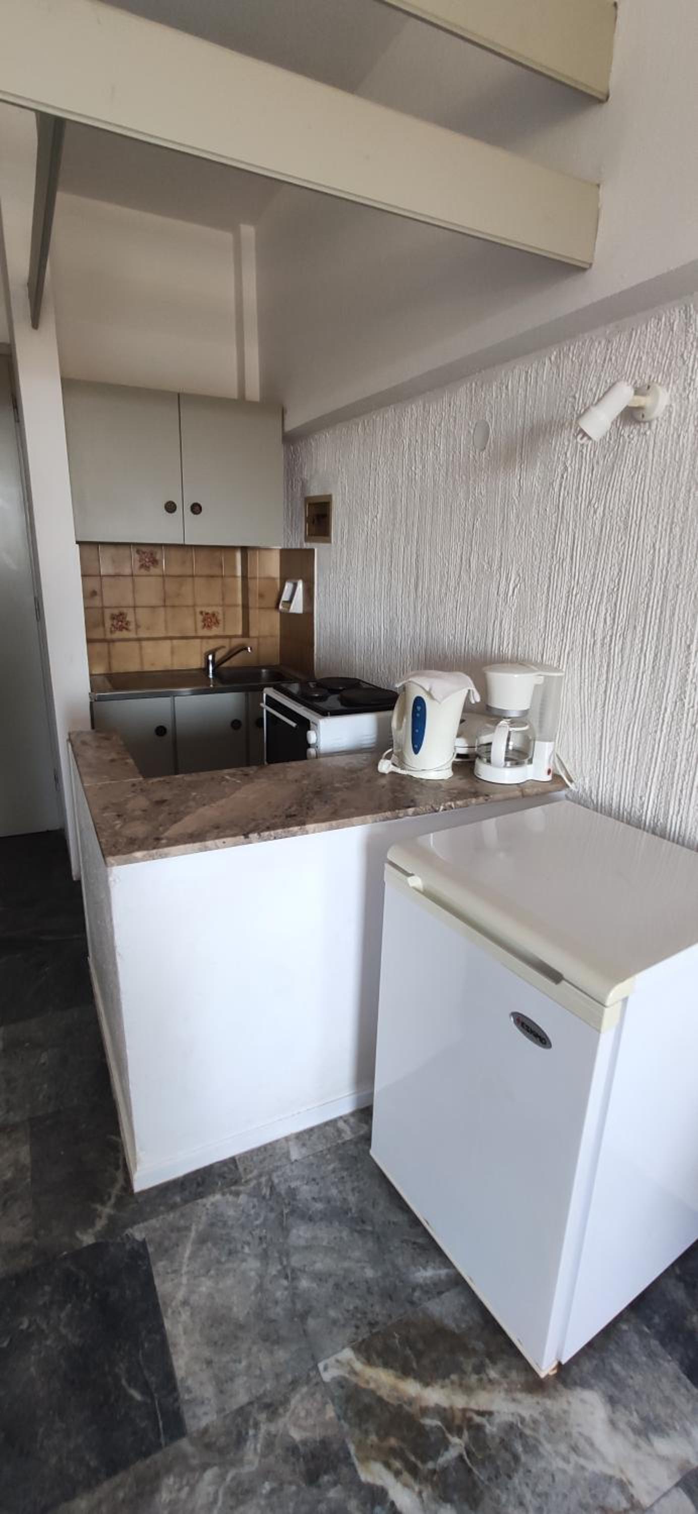 Studio with Sea View (2 Adults) - Photo 7