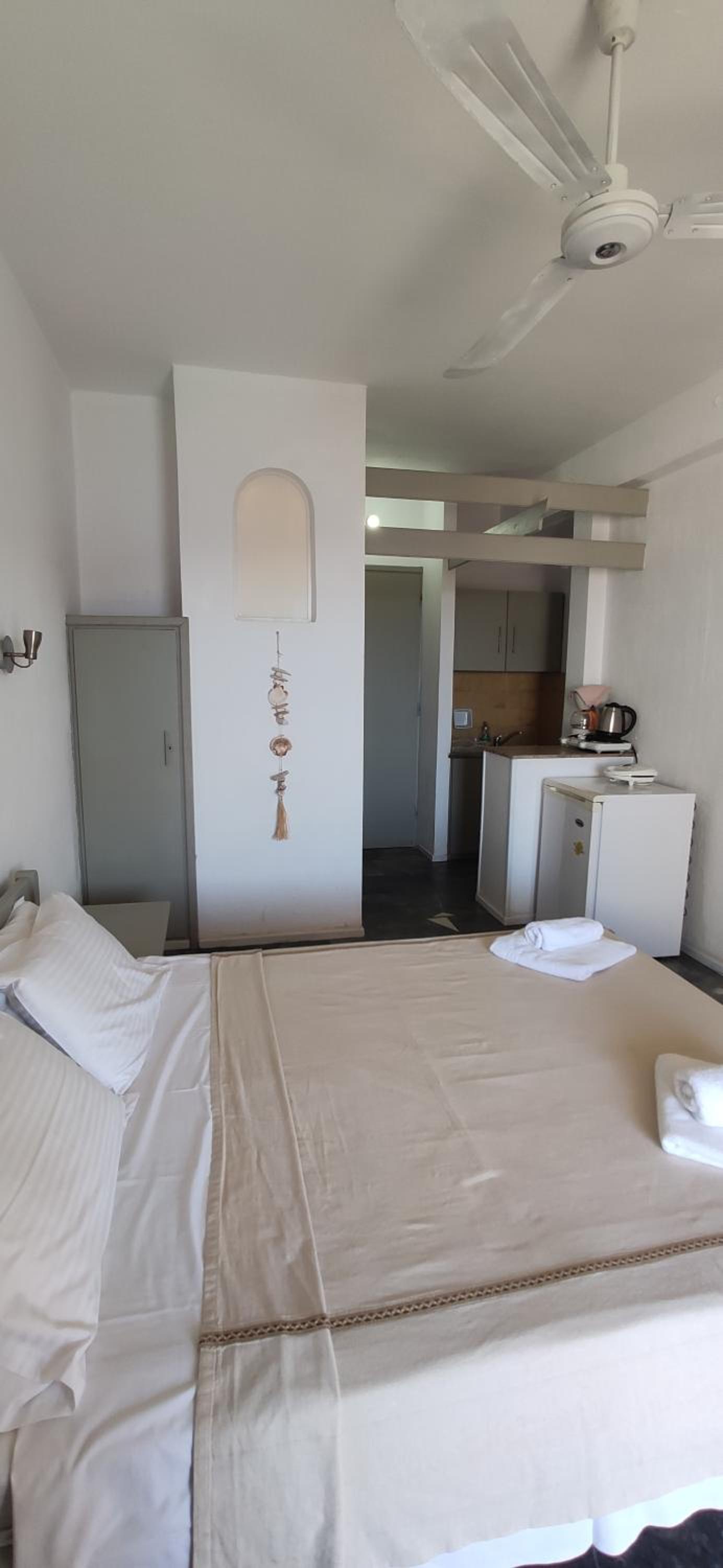 Studio with Sea View (2 Adults) - Photo 4