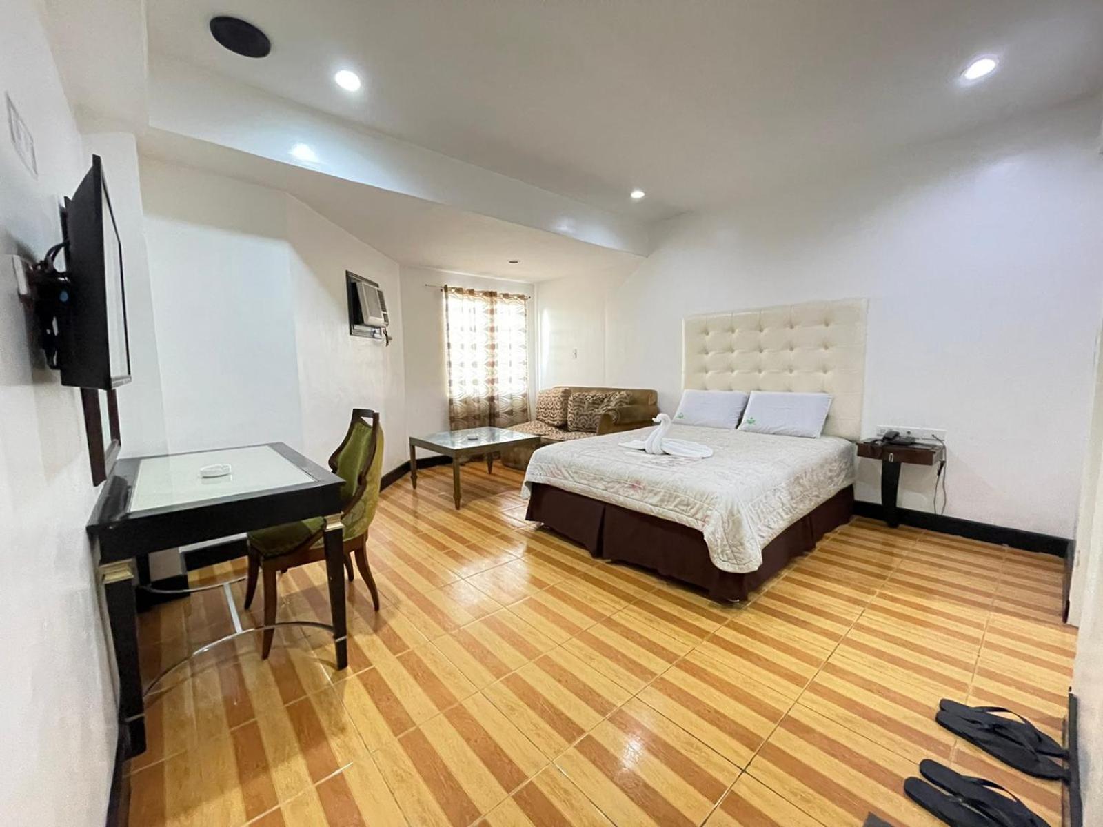 Deluxe Double Room - Photo 2