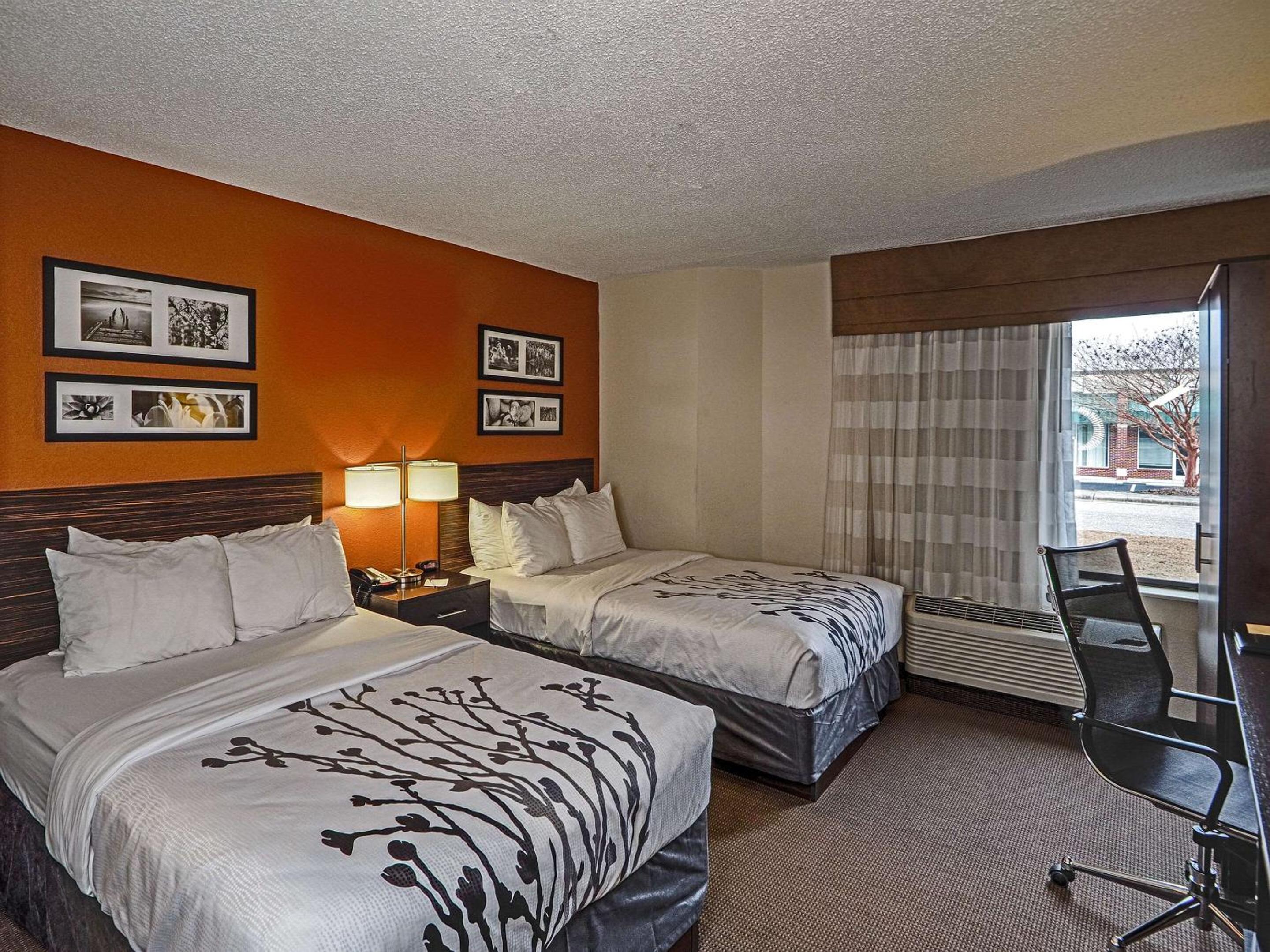 Double Room with Two Double Beds - Non-Smoking - Photo 4