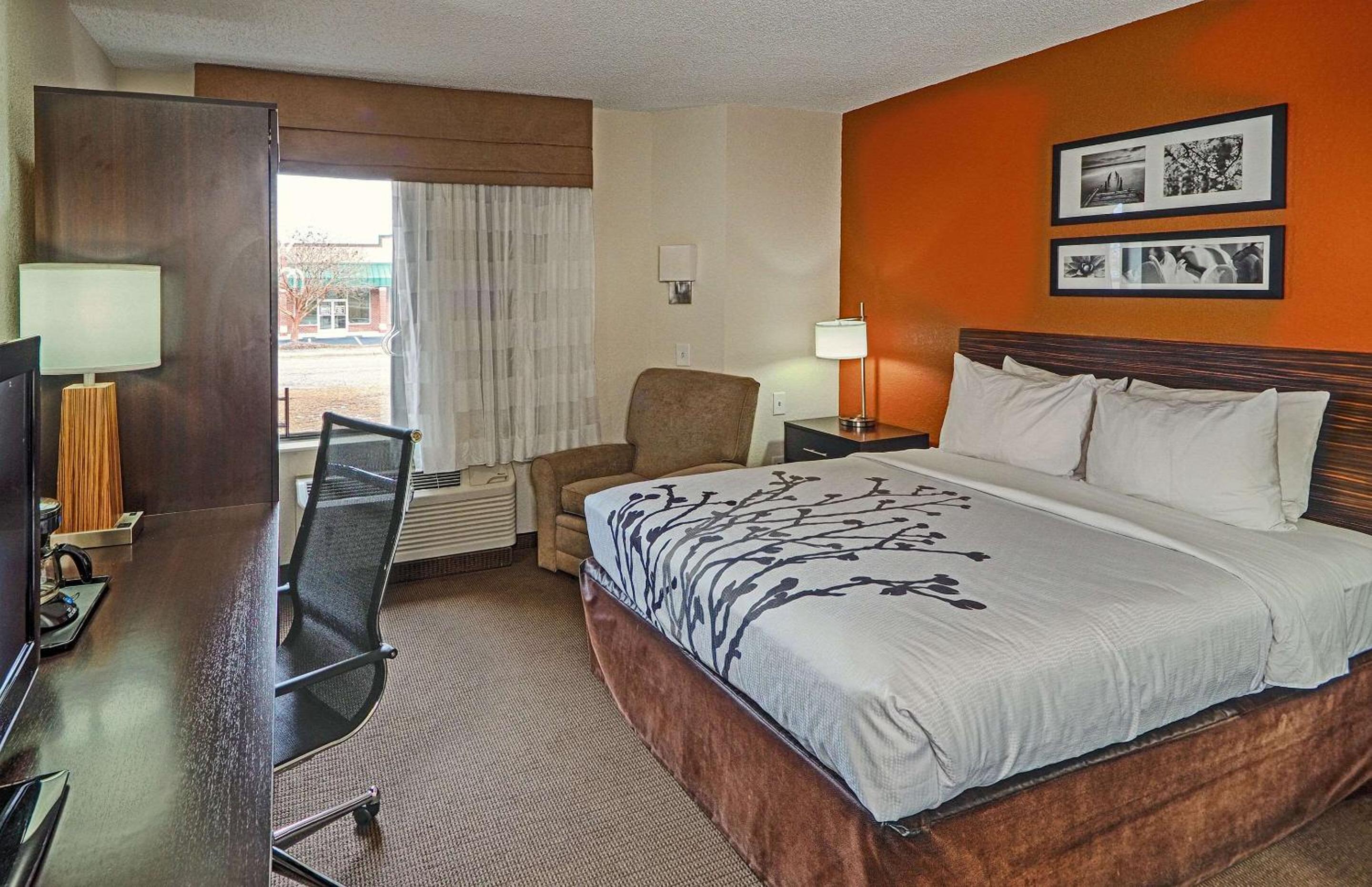 Double Room with Two Double Beds - Non-Smoking - Photo 3
