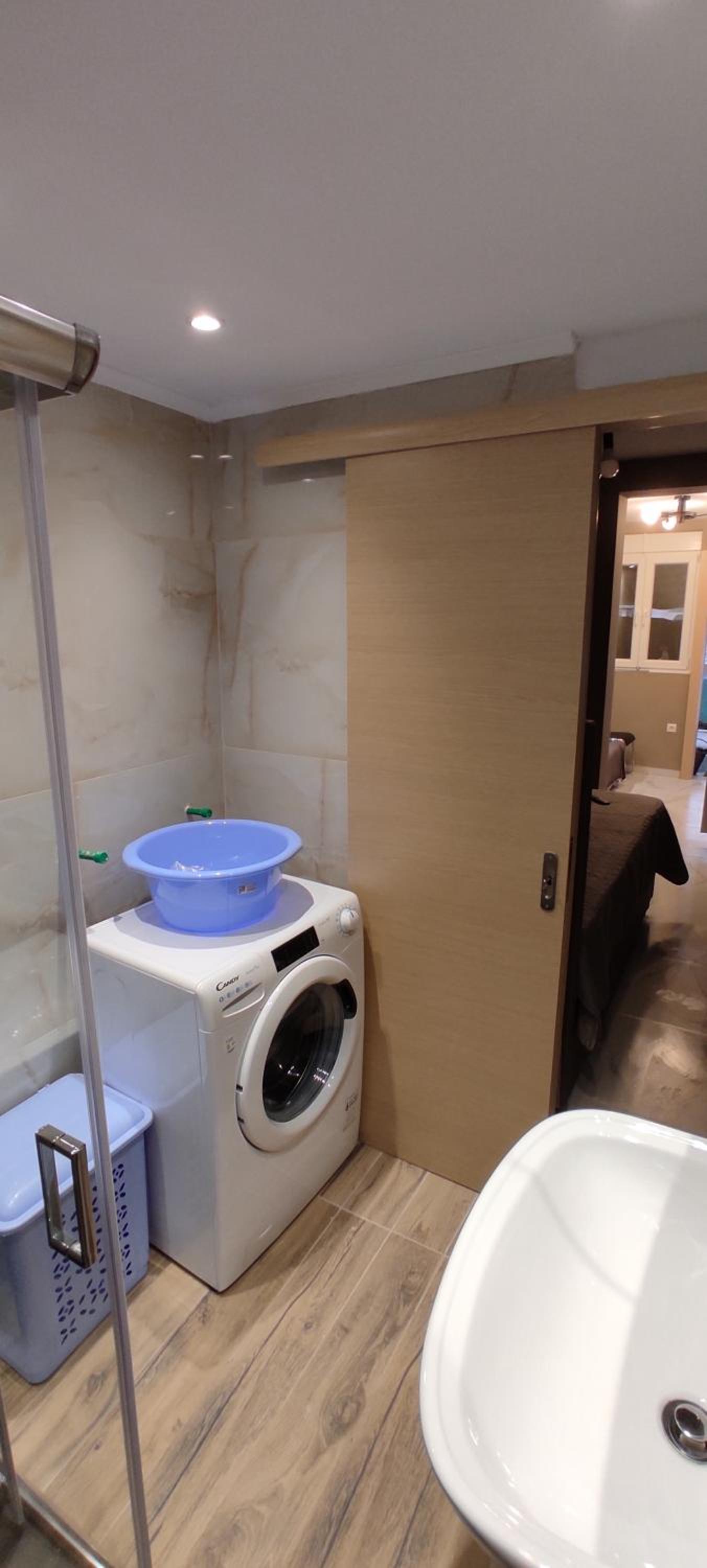 One-Bedroom Apartment - Photo 17