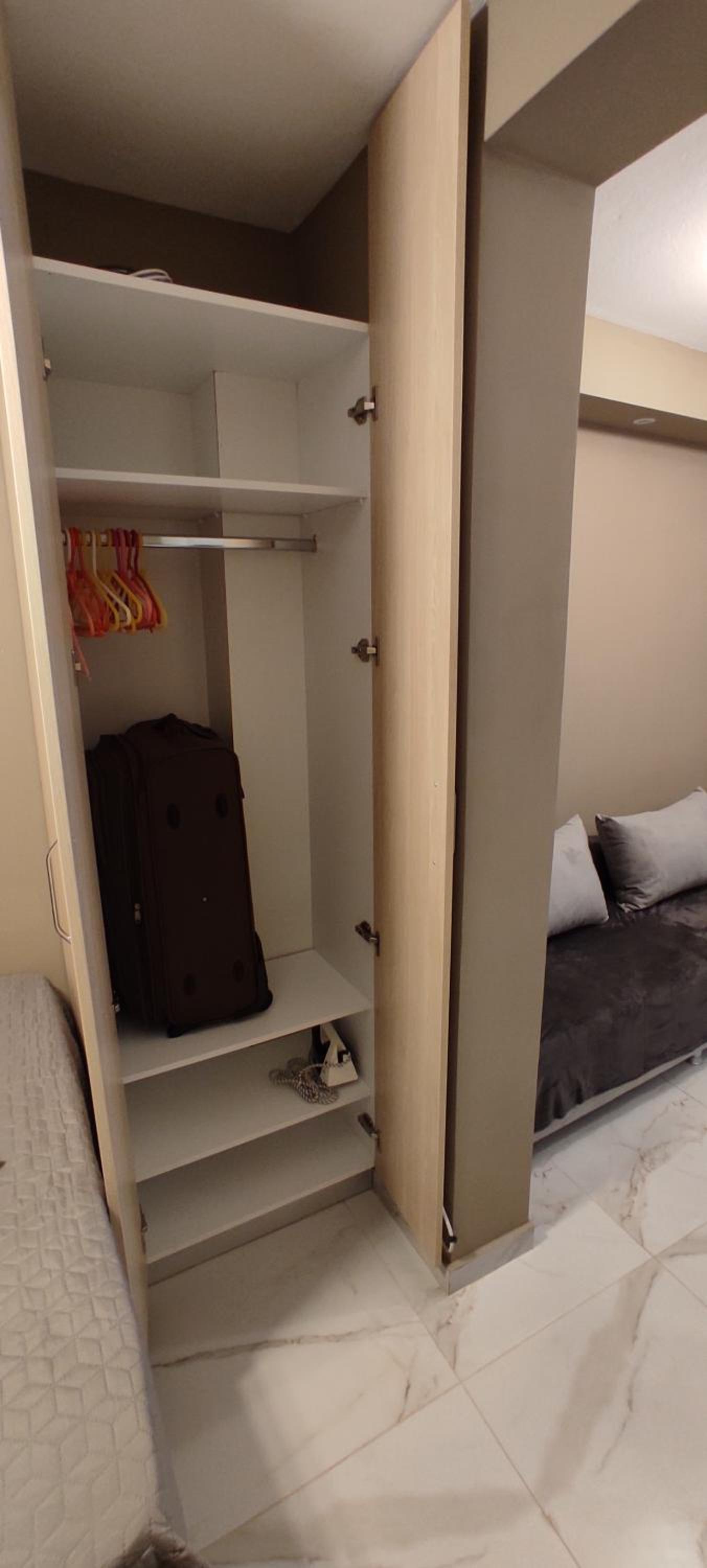 One-Bedroom Apartment - Photo 33