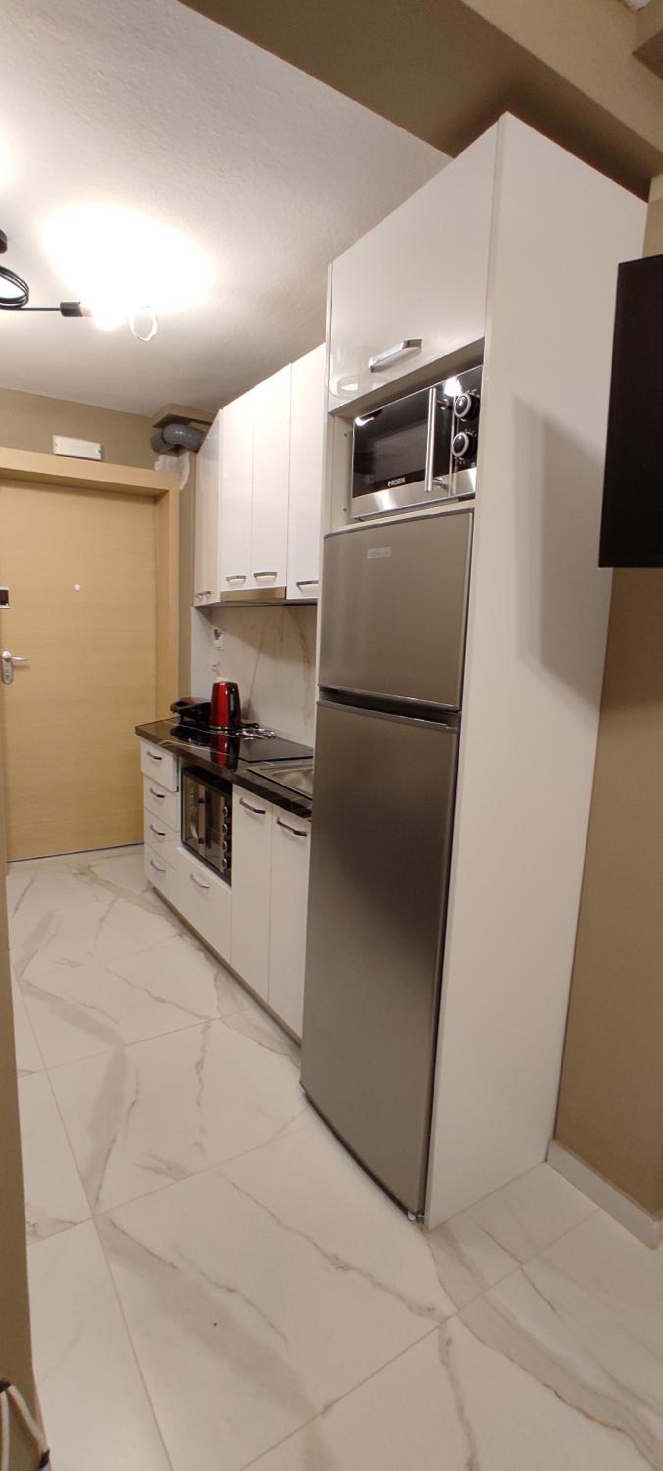 One-Bedroom Apartment - Photo 18