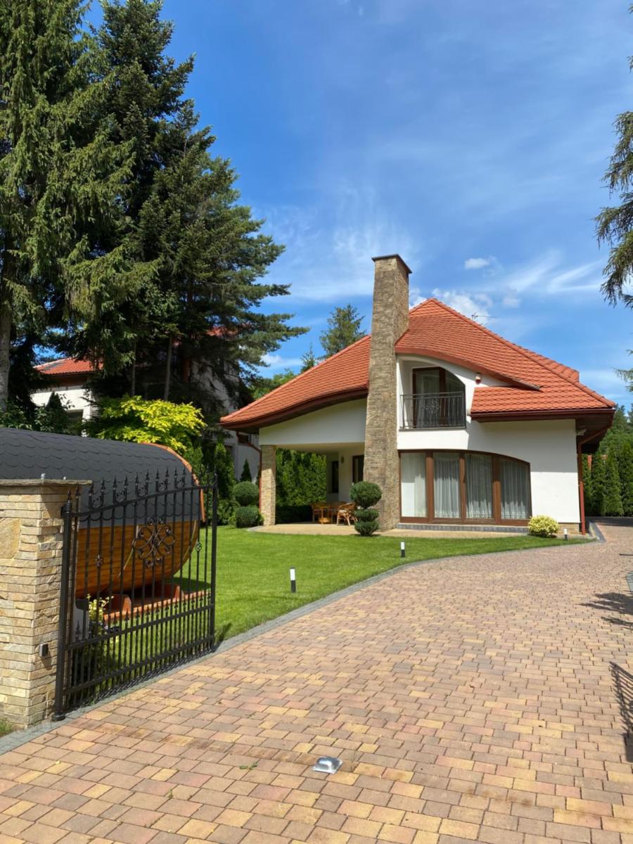 Villa photo 1