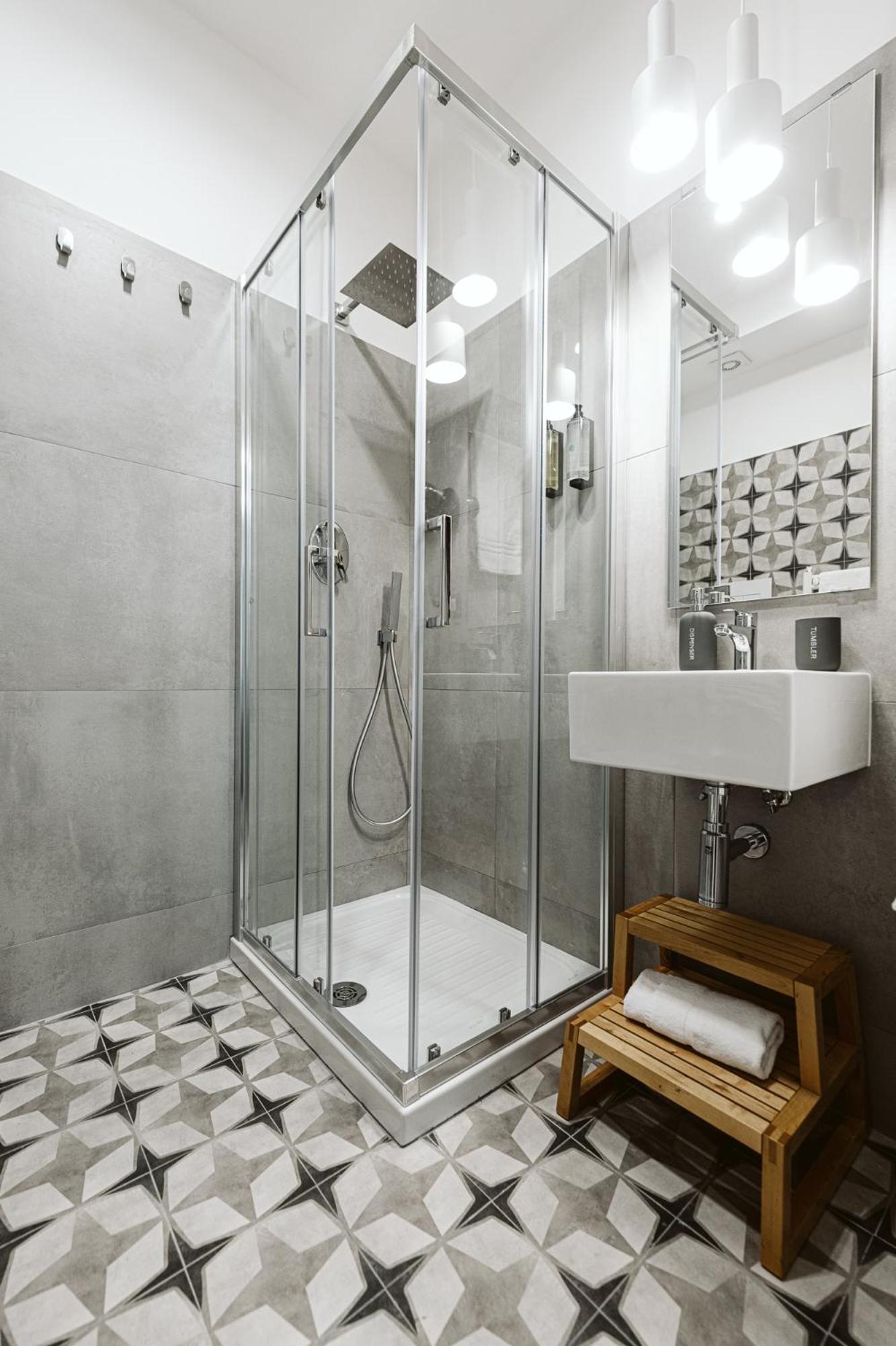 Double or Twin Room with Balcony photo 3