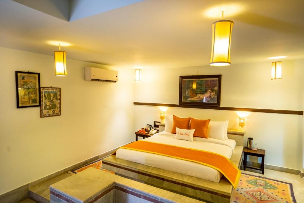 Deluxe King Room
