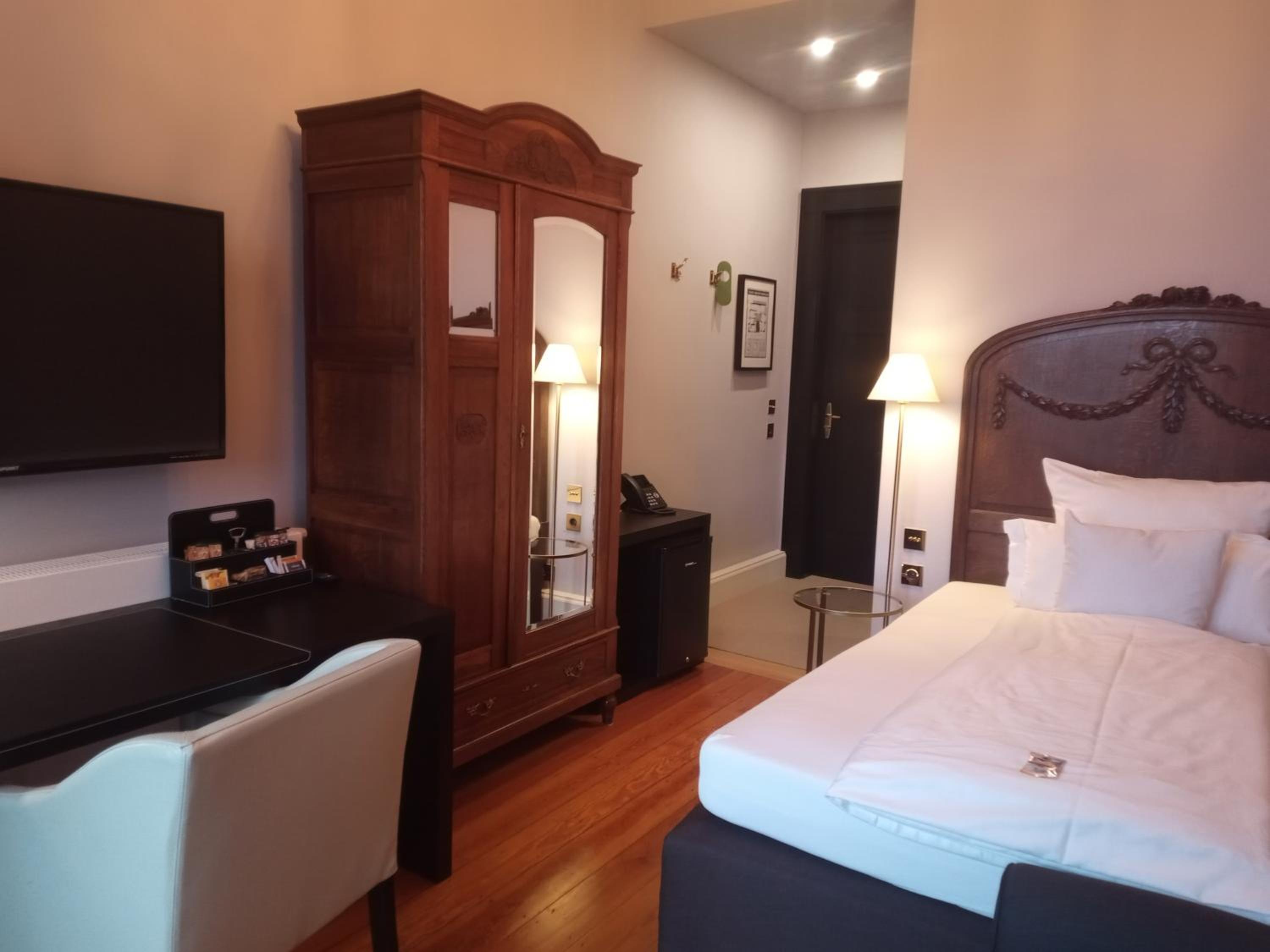 Single Room With Balcony photo 3