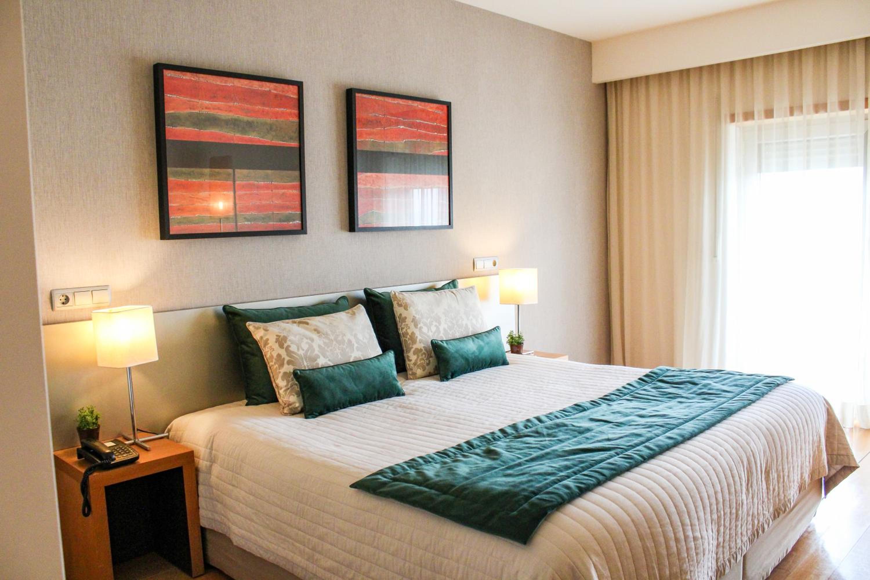Deluxe Double Room with Terrace and Garden View photo 2