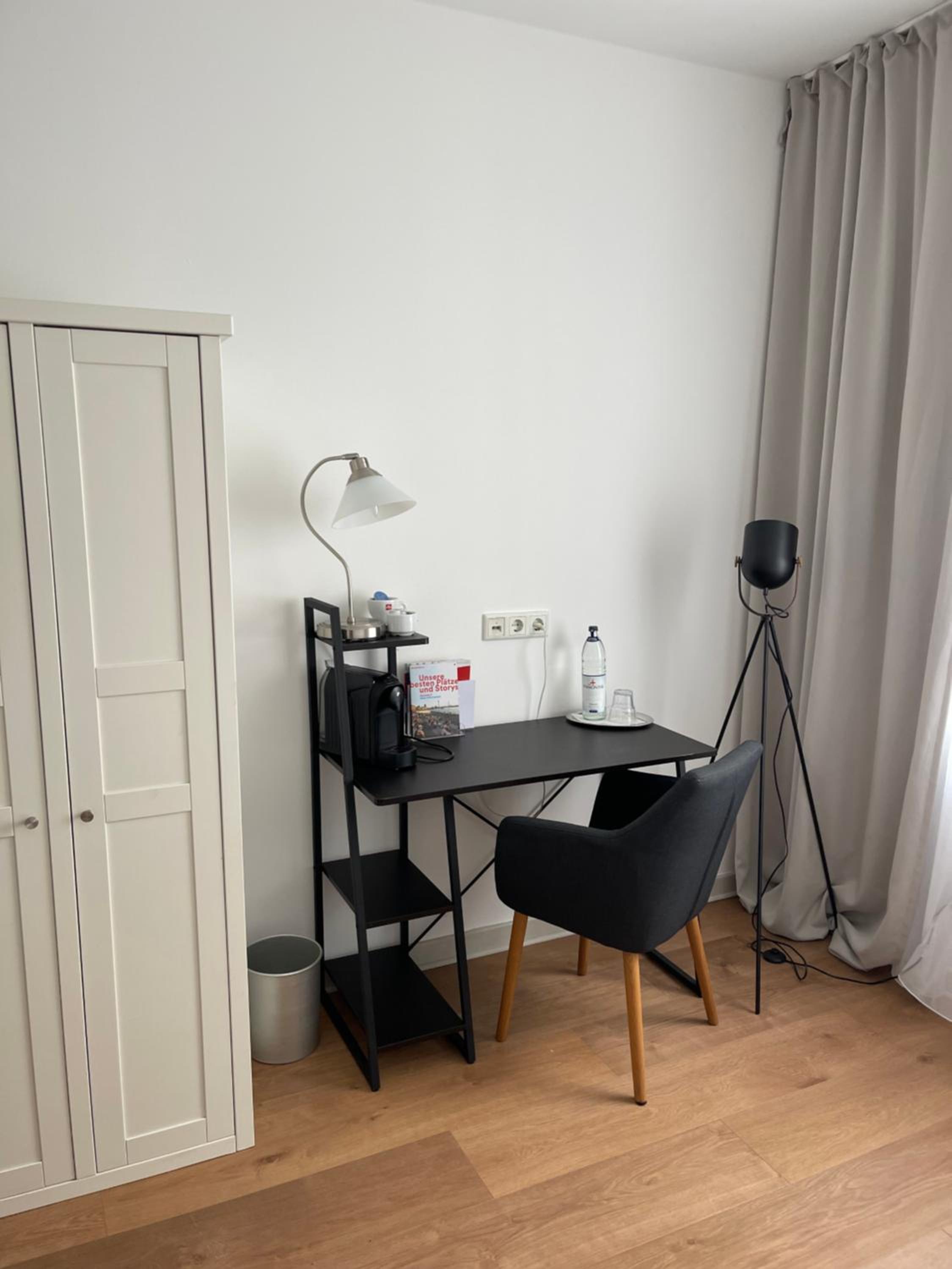 Double Room - Photo 10