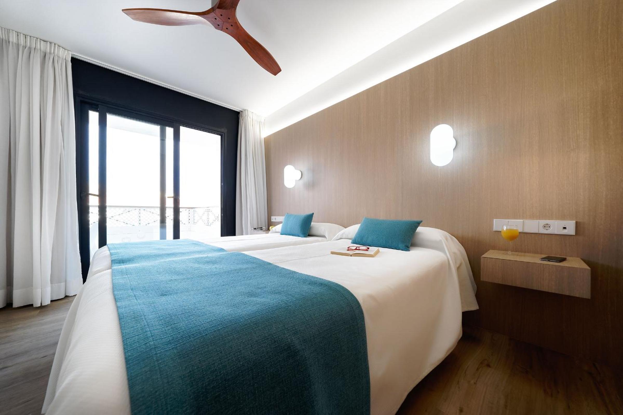 One-Bedroom Apartment - Photo 1