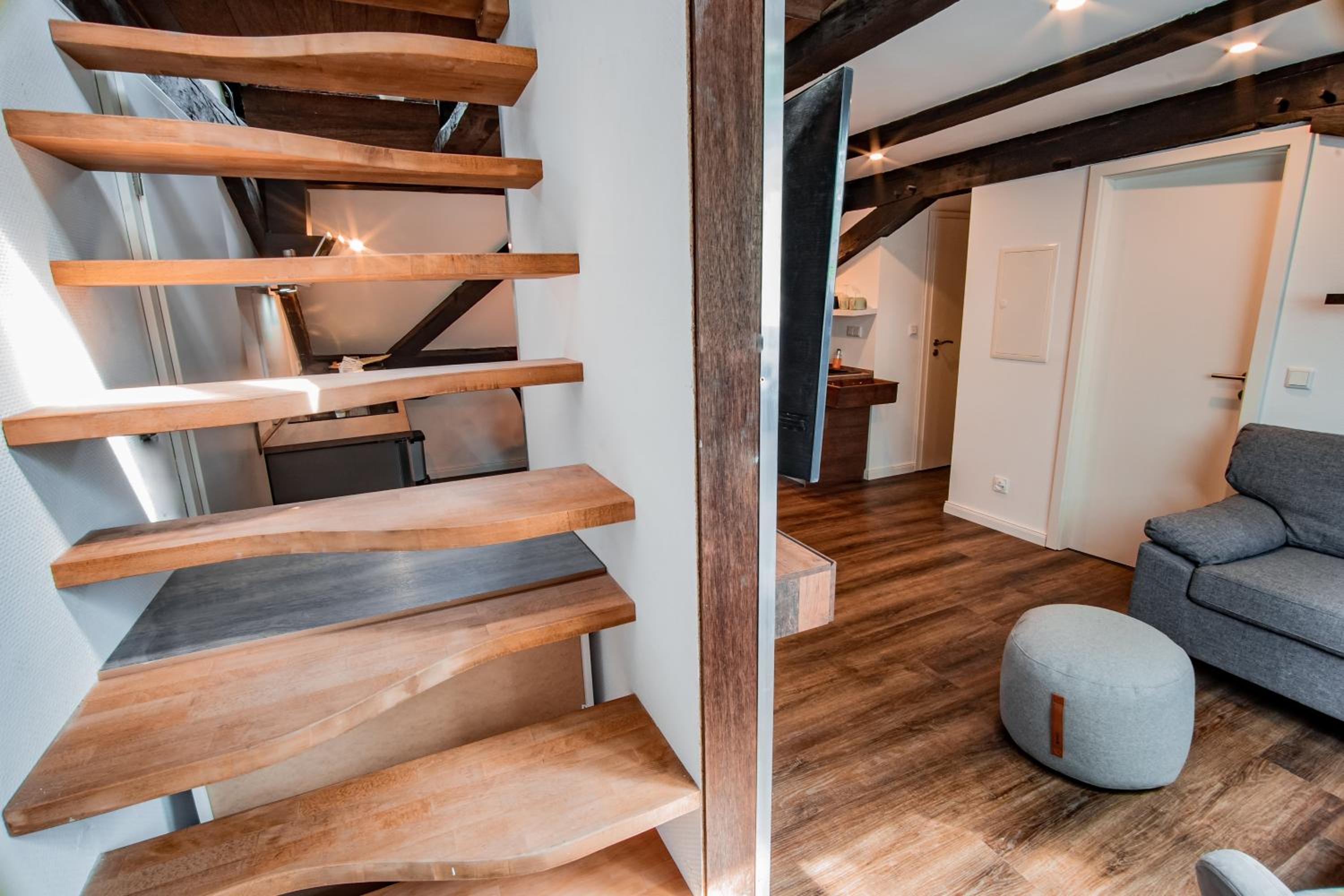 Studio Apartment - Photo 4