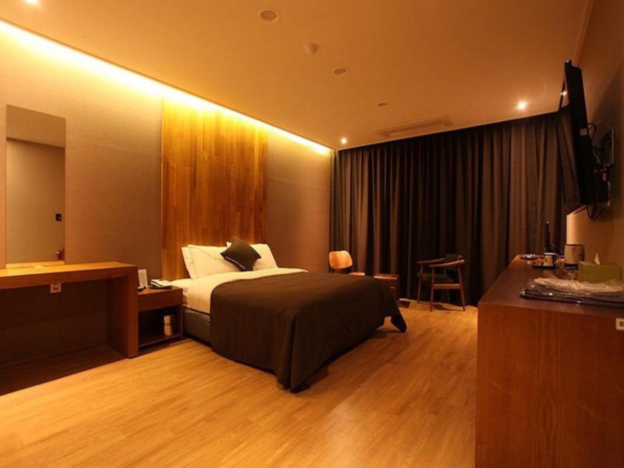 Deluxe Double Room photo 3
