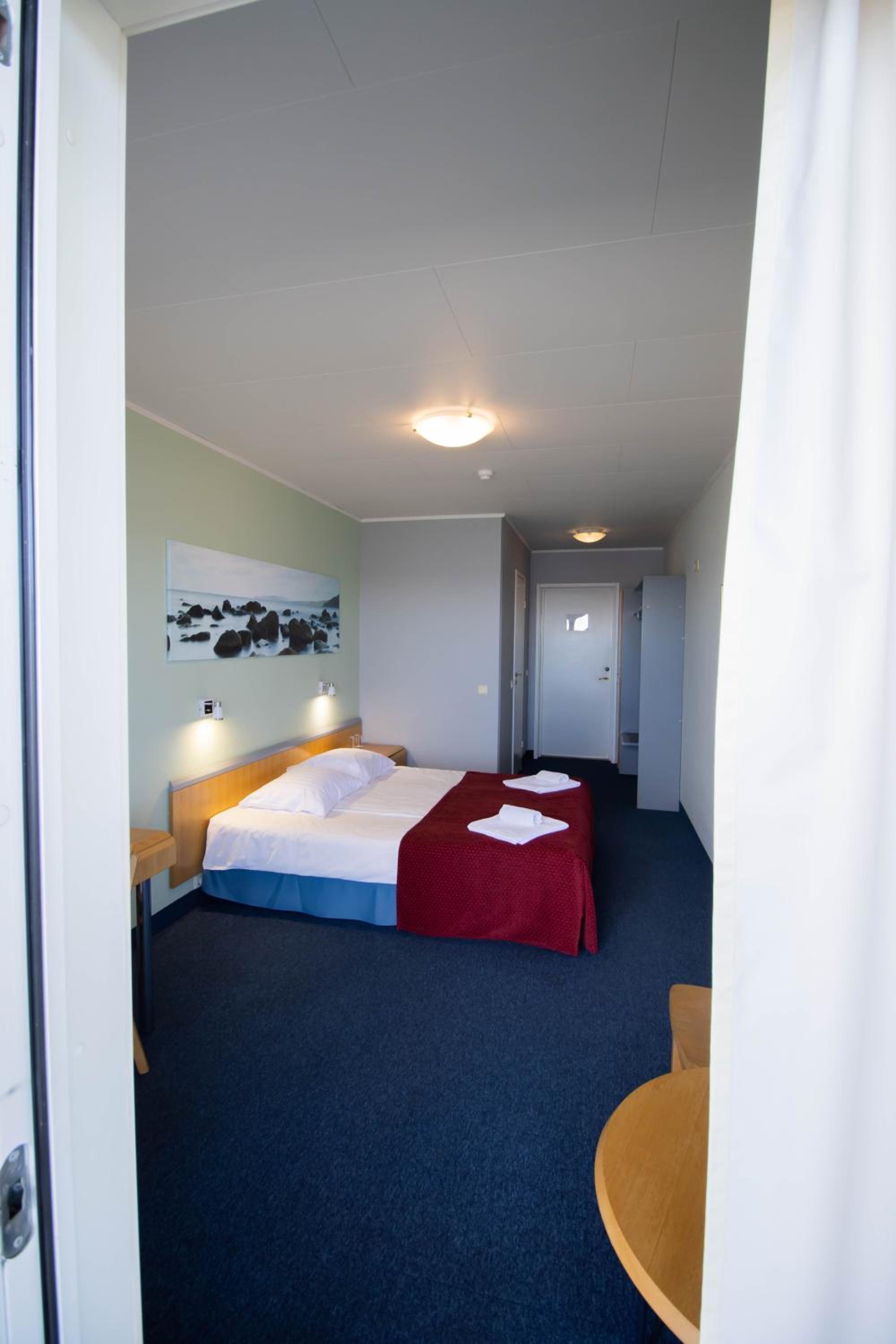Double/Twin Room With Sea View photo 2