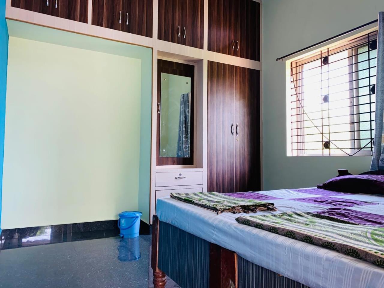 Standard Double Room - Photo 5