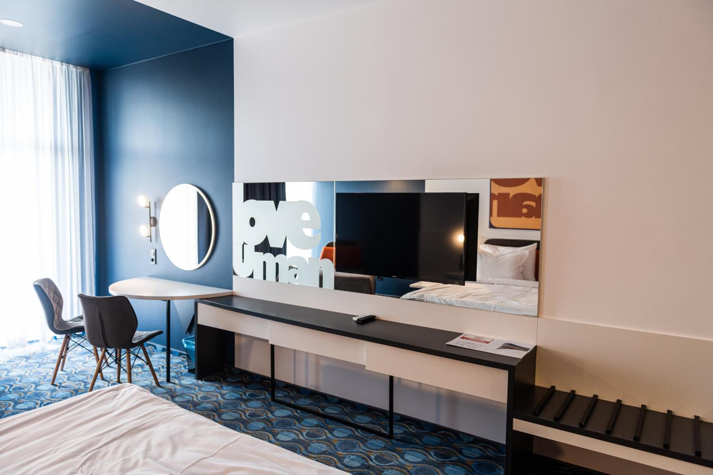 Superior King Room photo 2