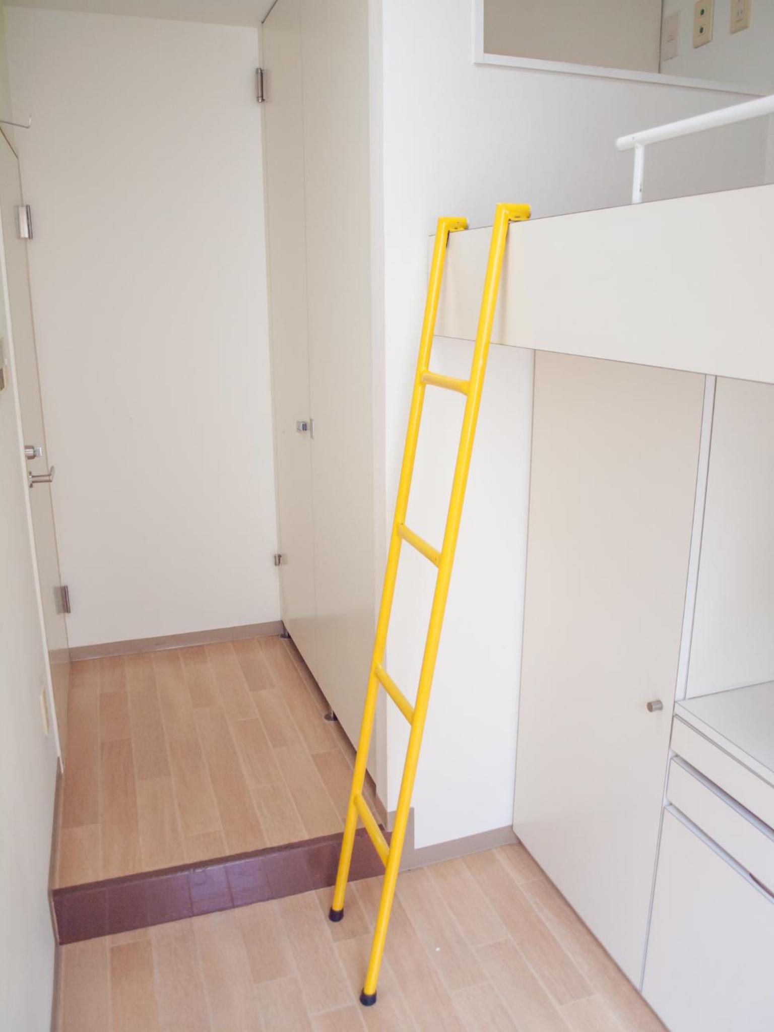 Single Room with Shared Bathroom - Non-Smoking photo 2