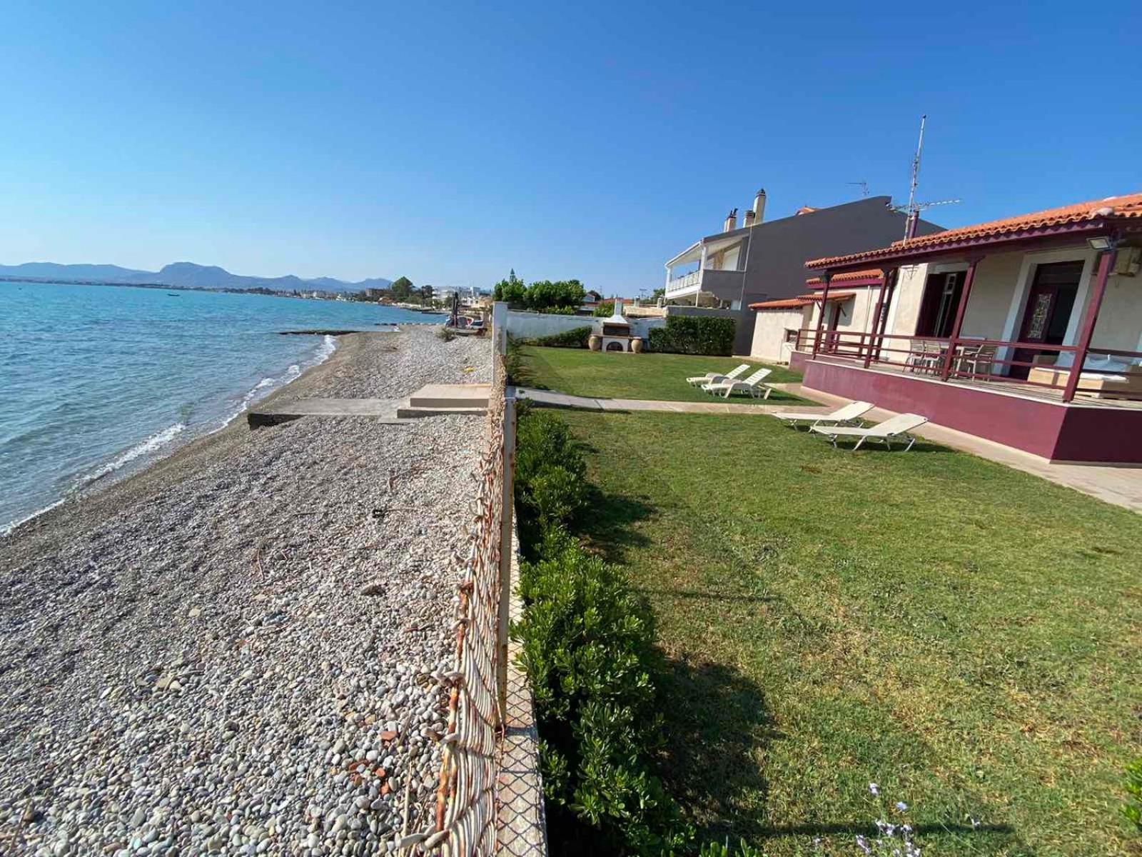 Villa - Beach Front - Photo 26