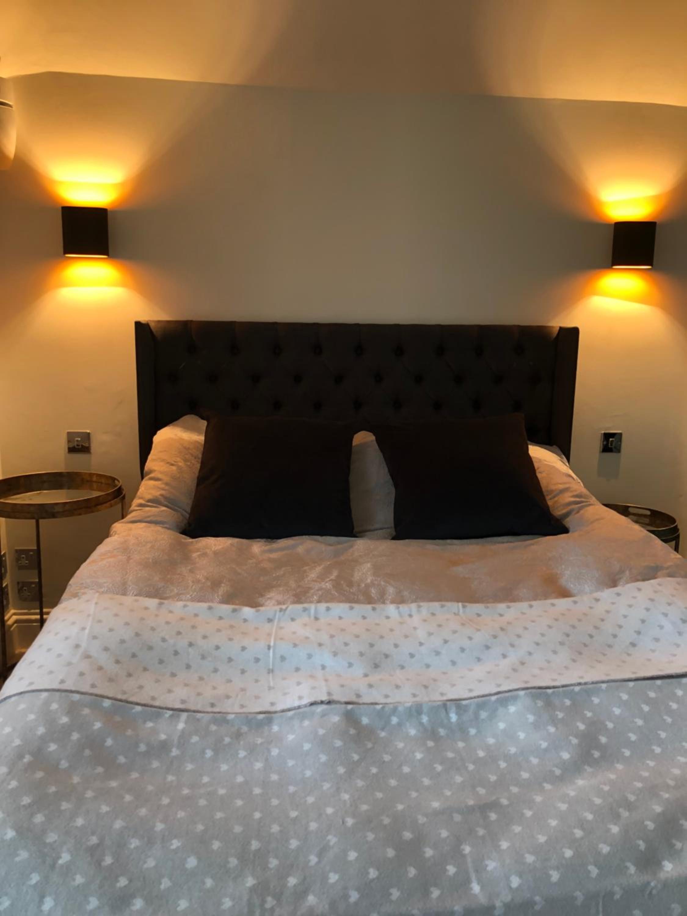 One-Bedroom Apartment - Photo 13