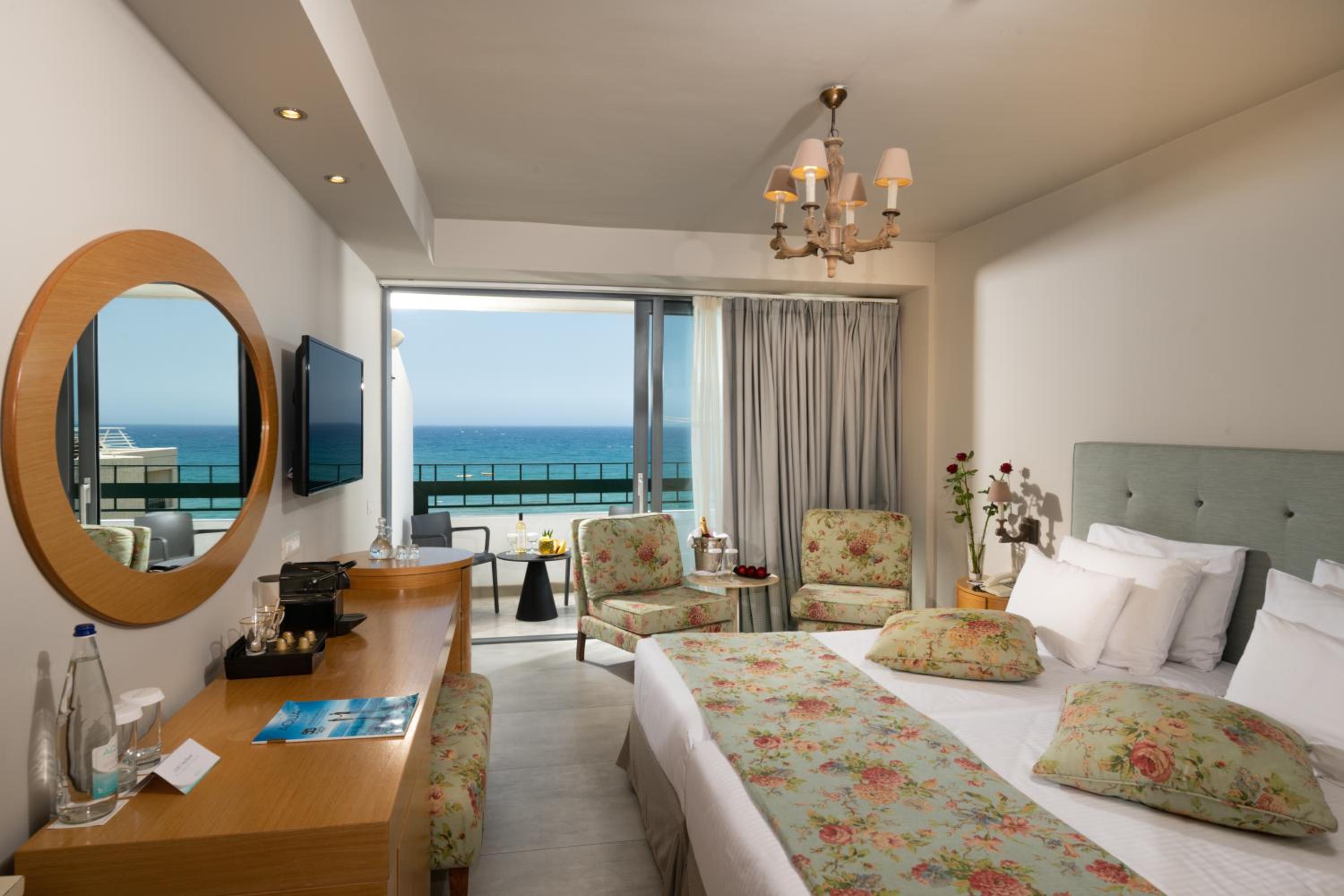 Mythica Superior Room, Sea View - Photo 2