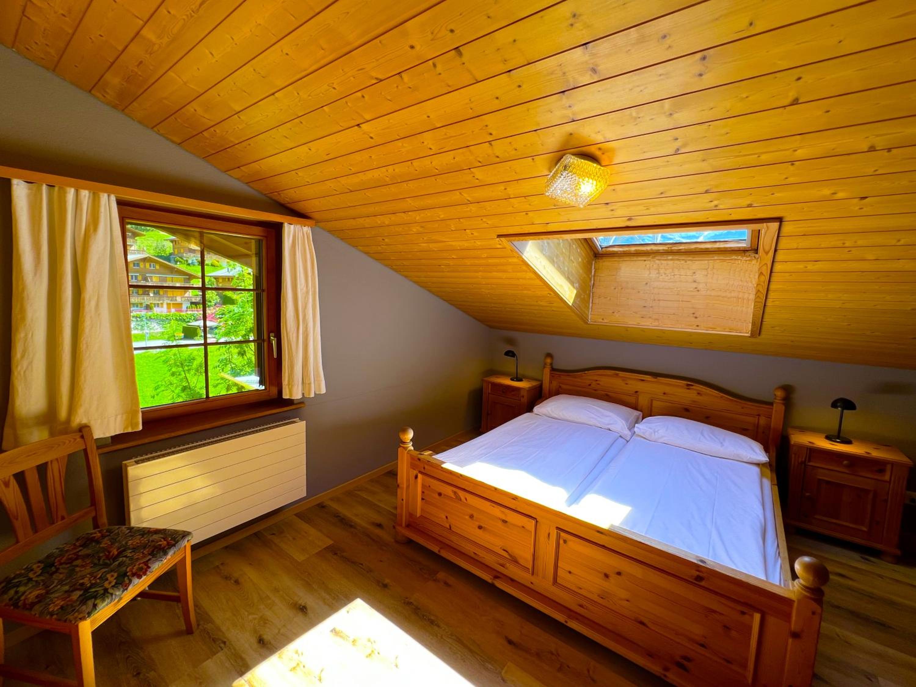 One-Bedroom Apartment - Photo 1