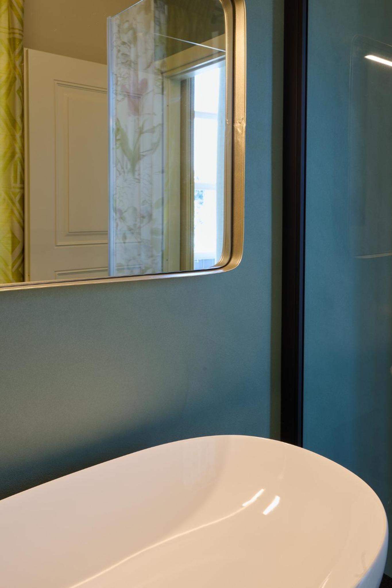 Large Double Room - Photo 13
