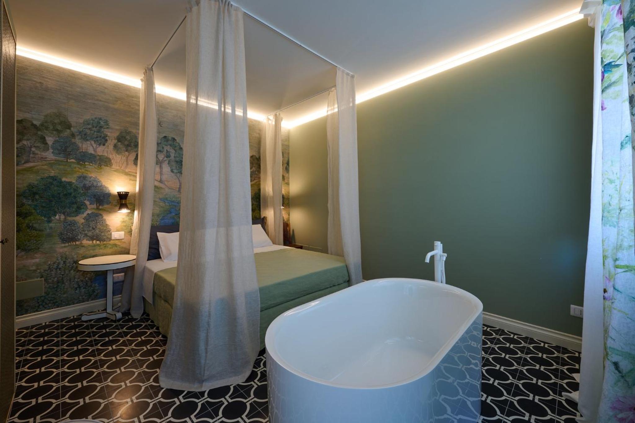 Large Double Room - Photo 9
