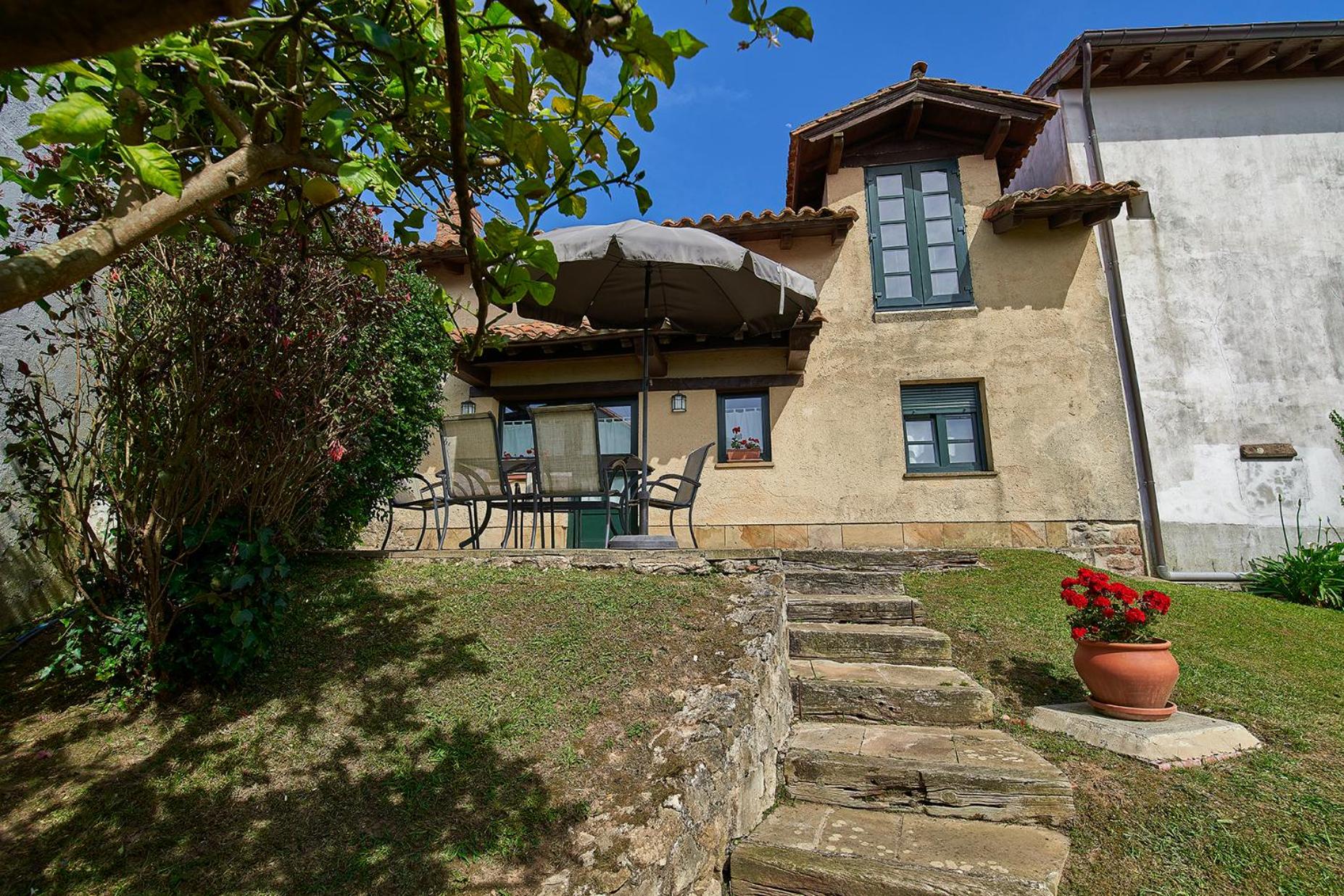 Four-Bedroom House photo 2