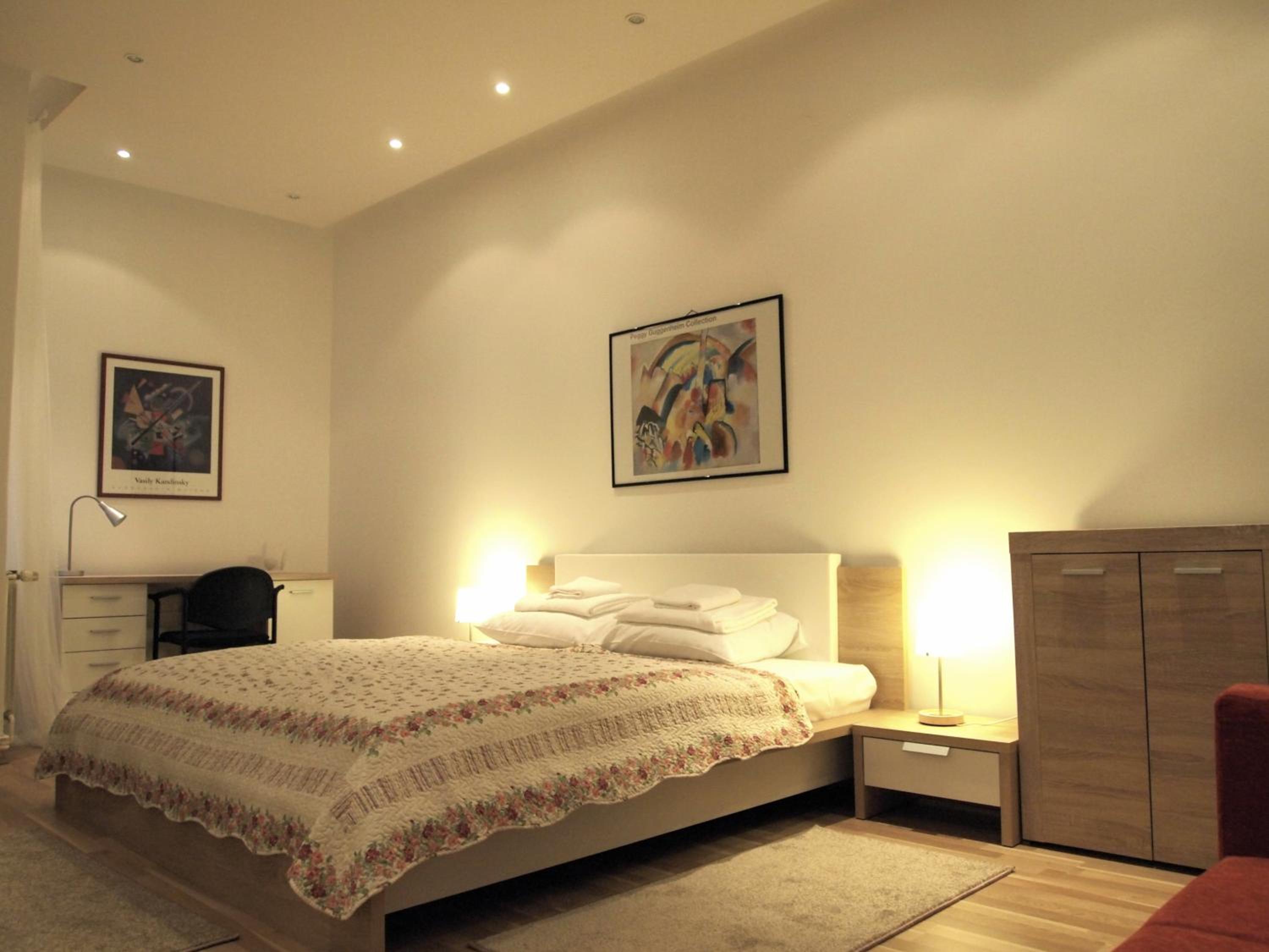 Studio Apartment