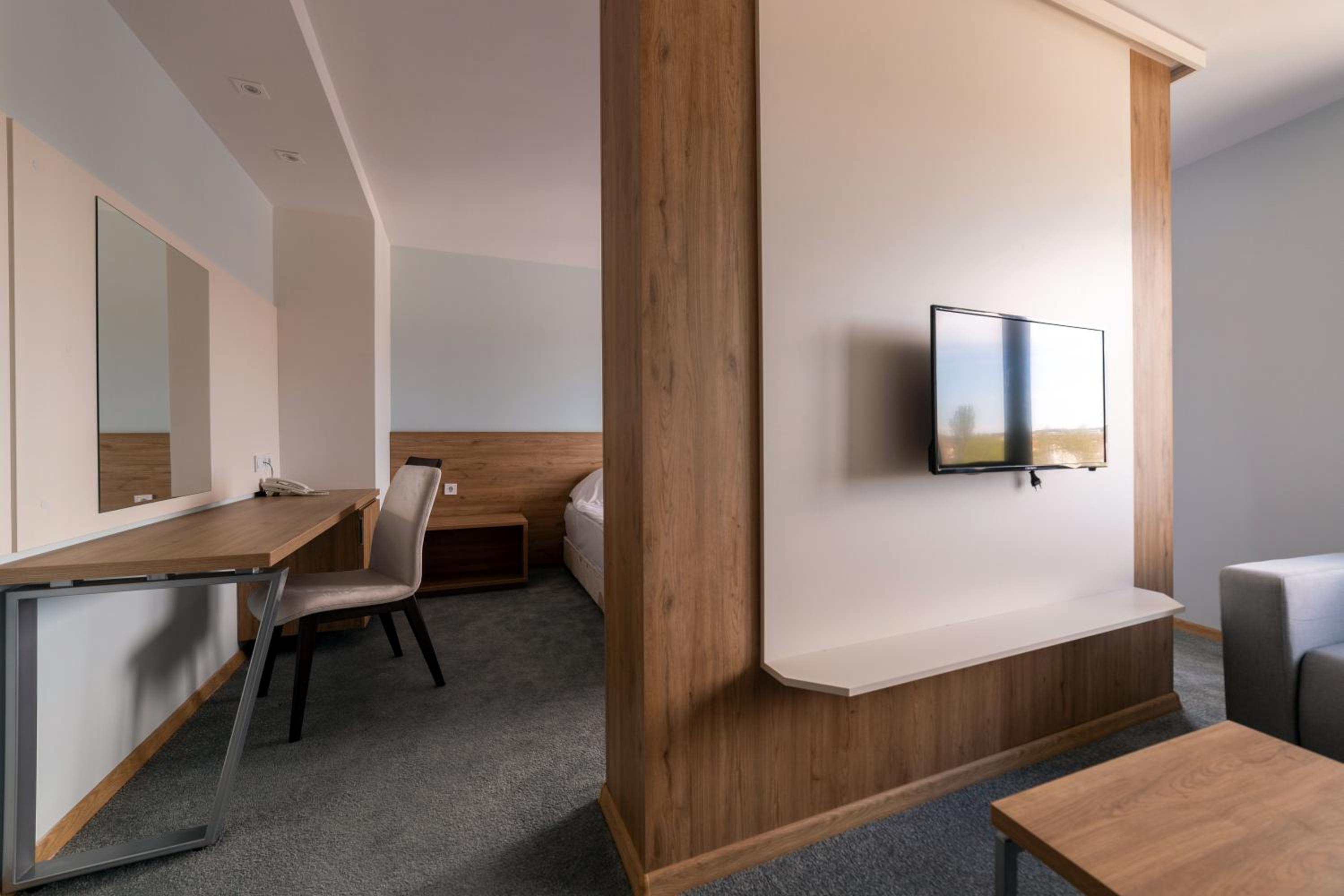 One-Bedroom Apartment - Photo 10