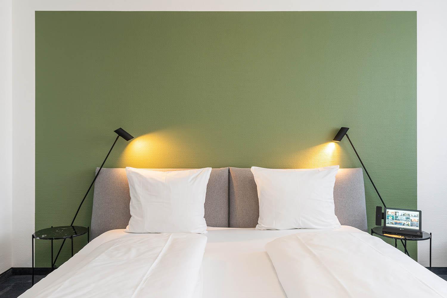Room with Kingsize Bed - Photo 1