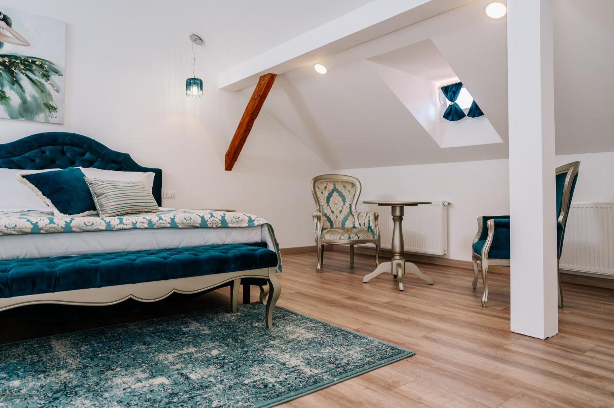 Deluxe Double Room - Photo 6
