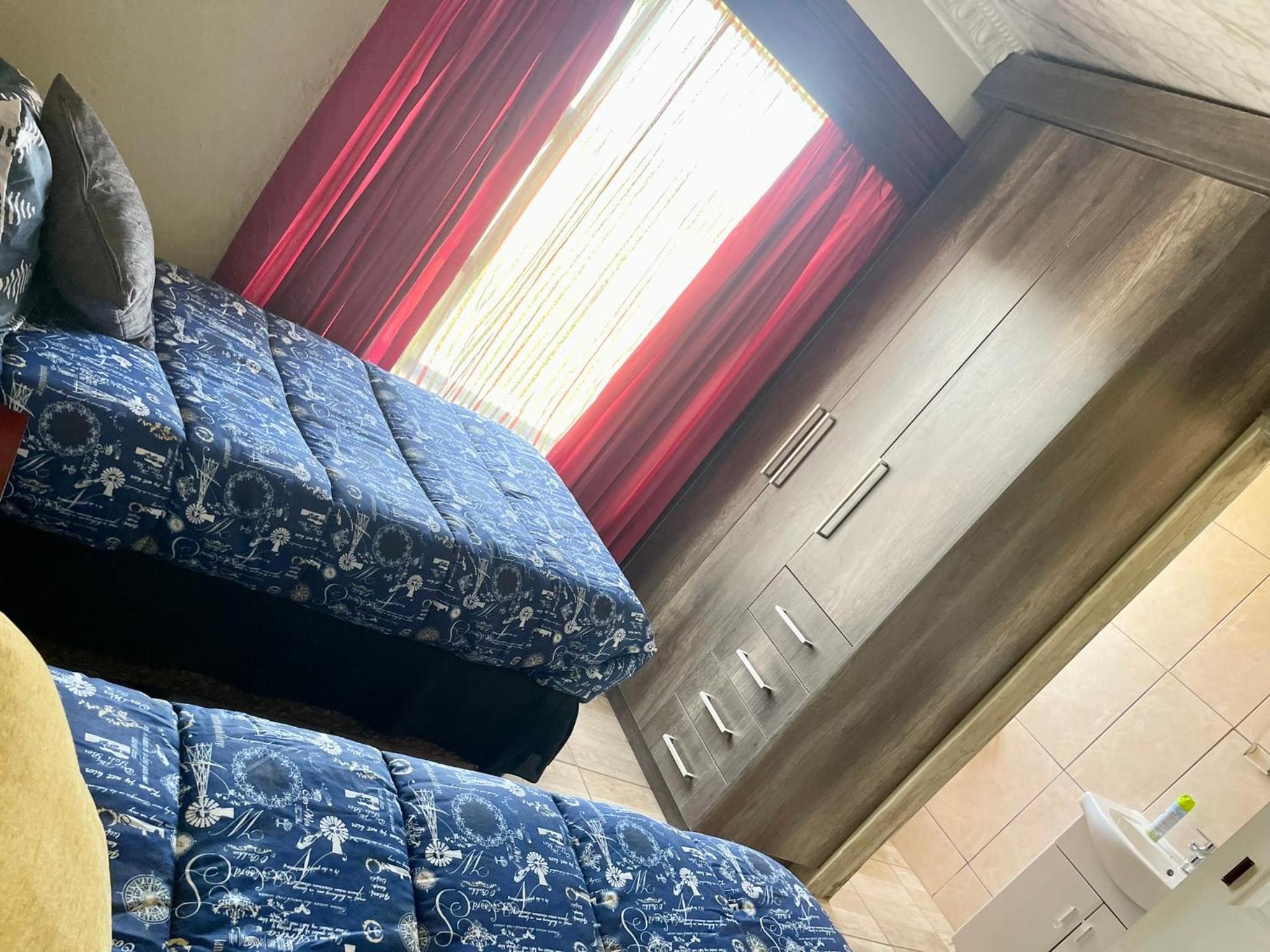 Deluxe Double or Twin Room - Photo 32