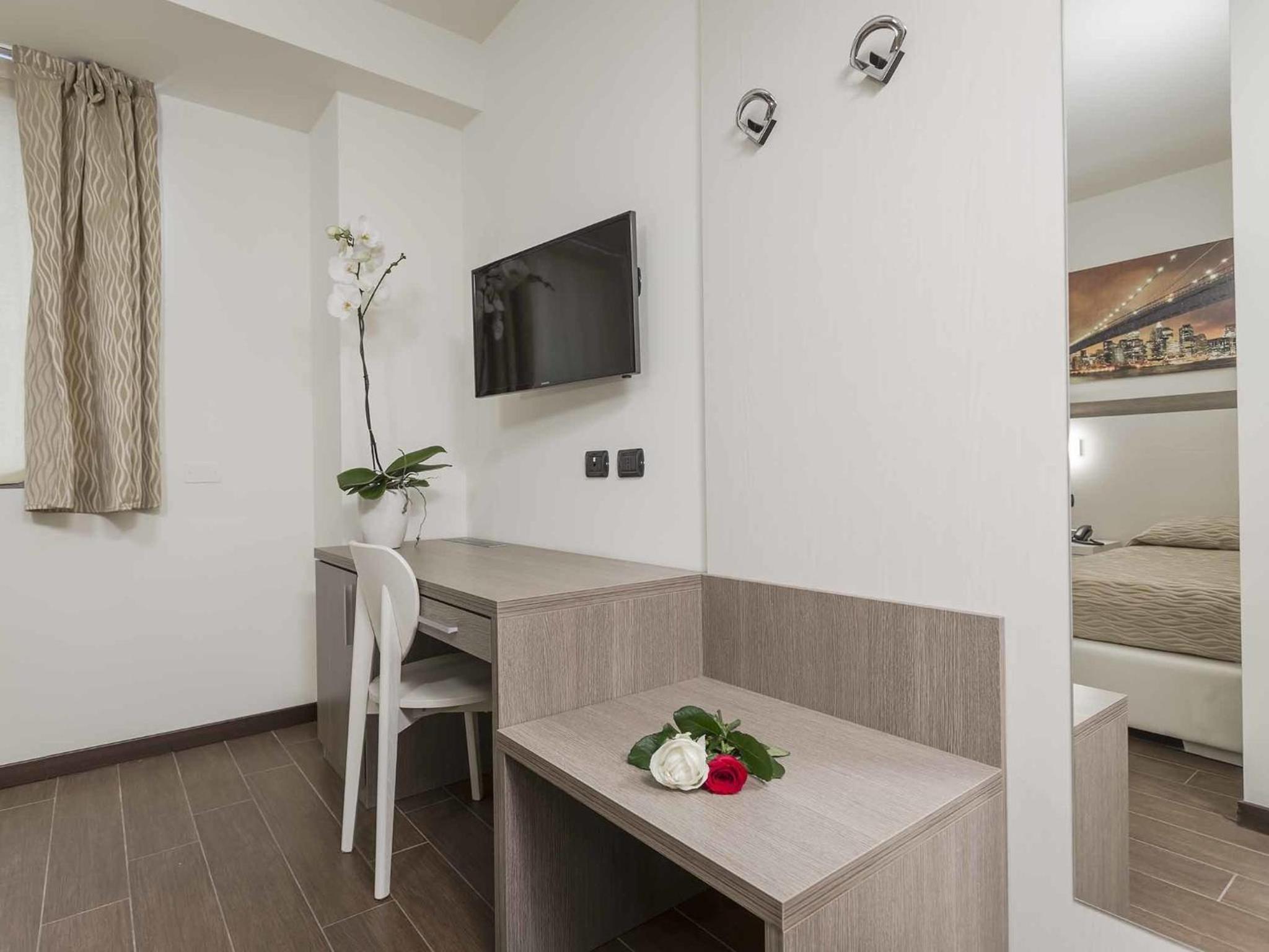 Business Single Room photo 3