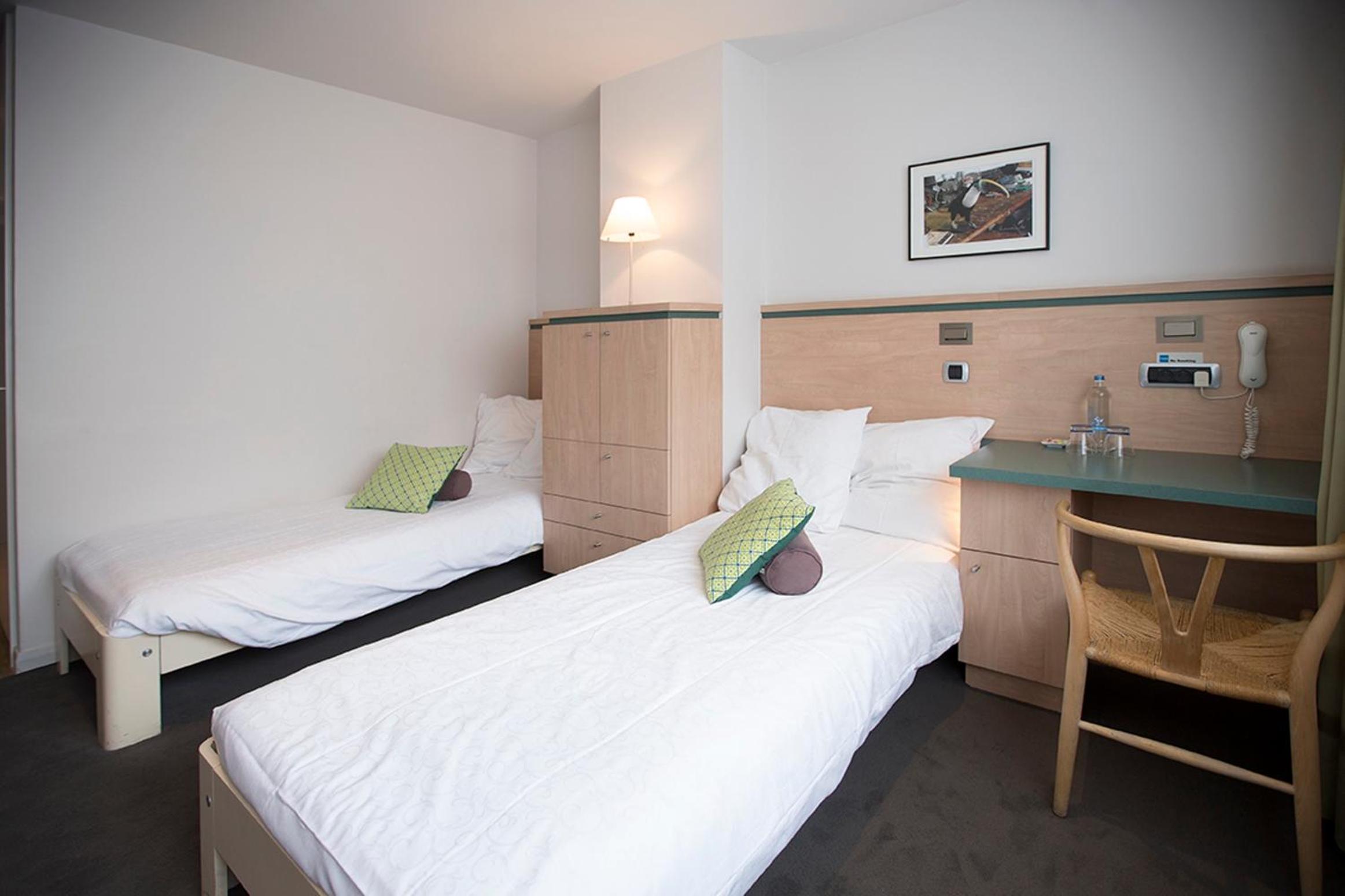 Small Twin Room photo 3