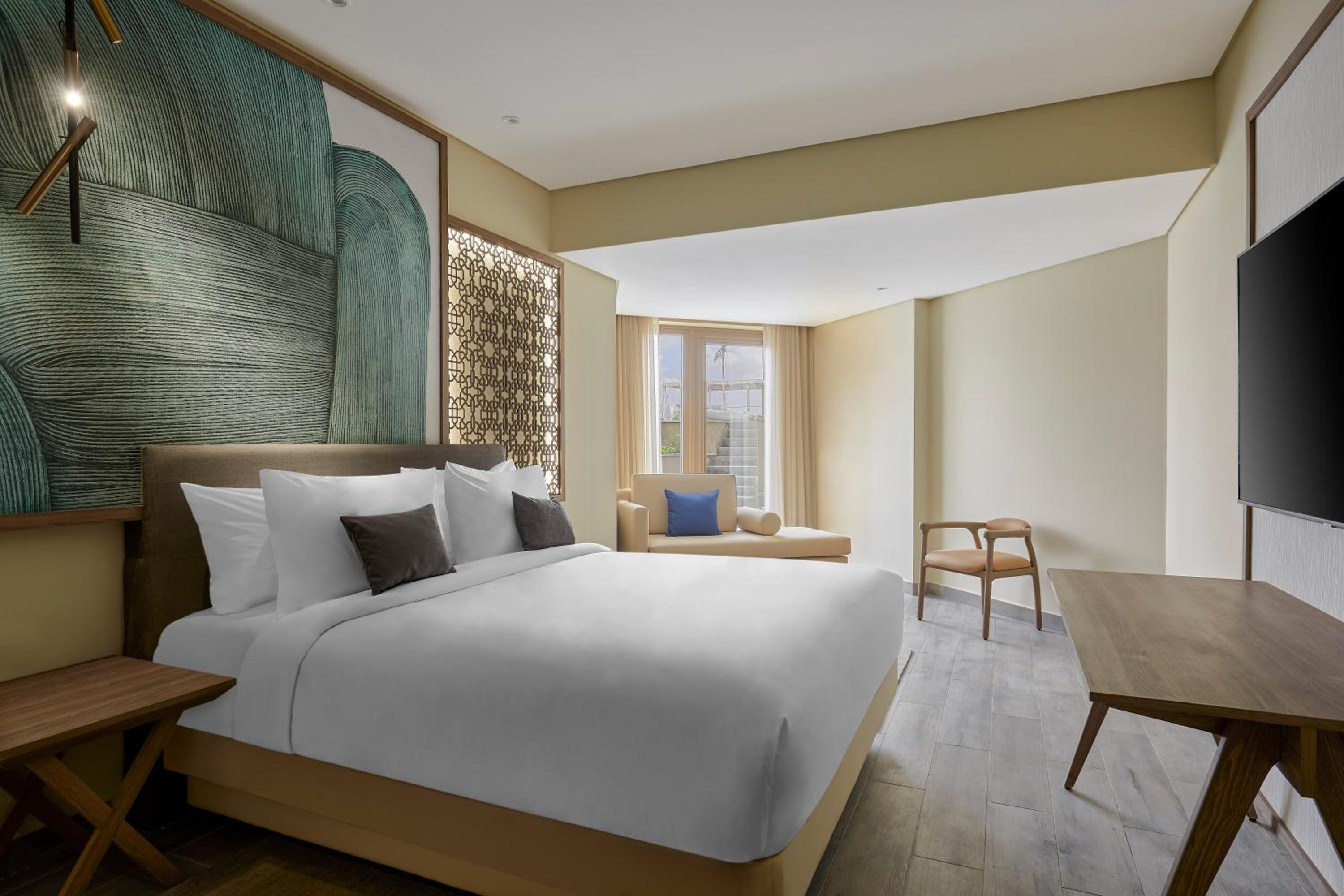 King Room with Terrace thumbnail 6